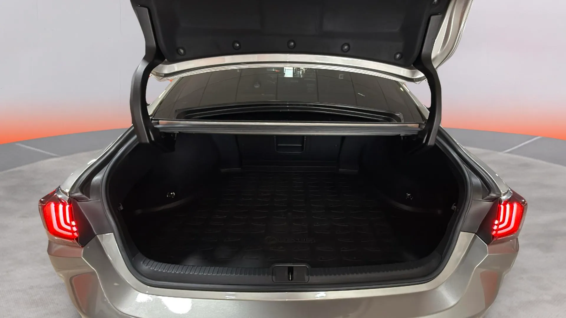 Lexus ES 2.5 300h Business - foto 9