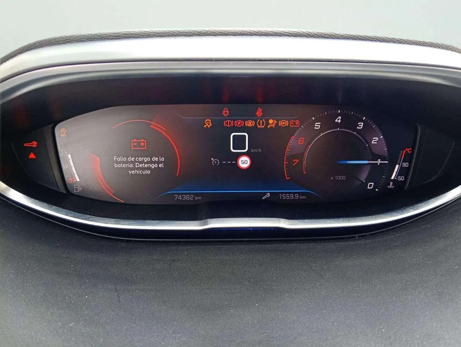 Peugeot 3008 1.2 PureTech Allure Pack - foto 18