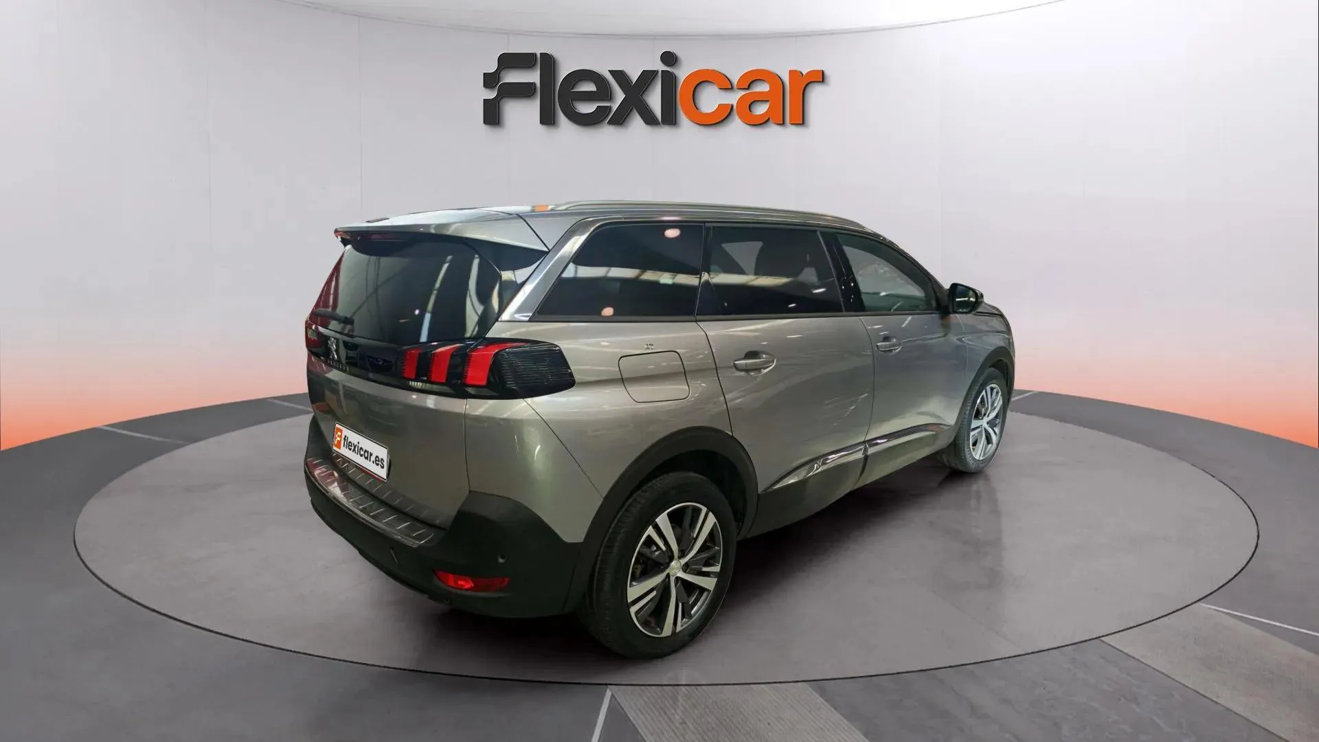 Peugeot 5008 1.2 PureTech Active Pack EAT8 - foto 7