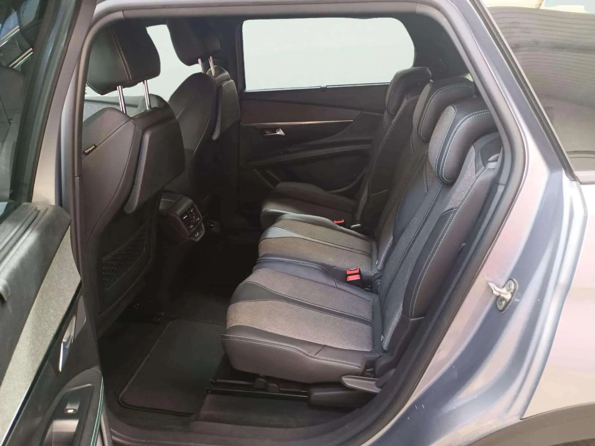 Peugeot 5008 1.2 PureTech Active Pack EAT8 - foto 10