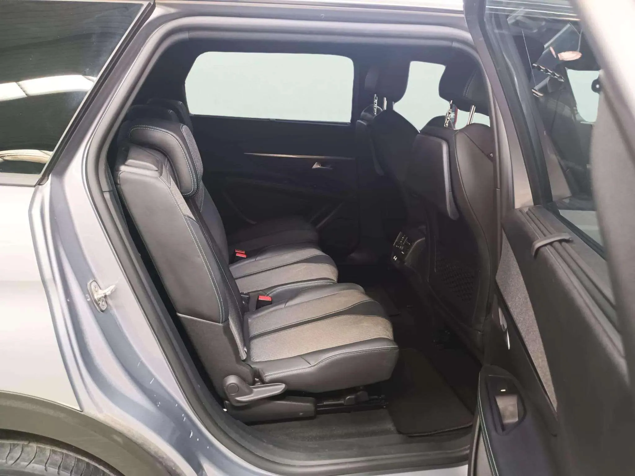 Peugeot 5008 1.2 PureTech Active Pack EAT8 - foto 9