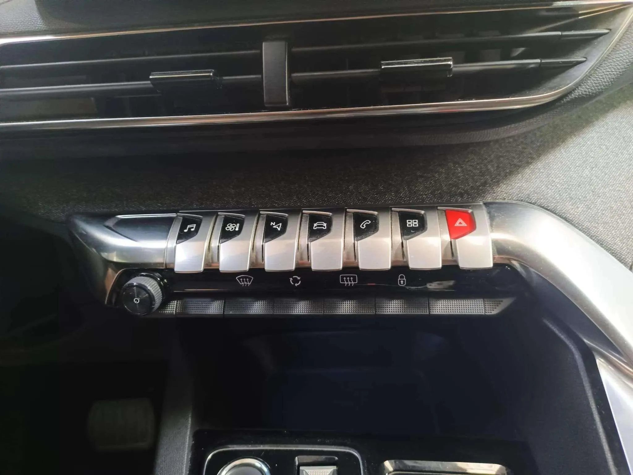 Peugeot 5008 1.2 PureTech Active Pack EAT8 - foto 13