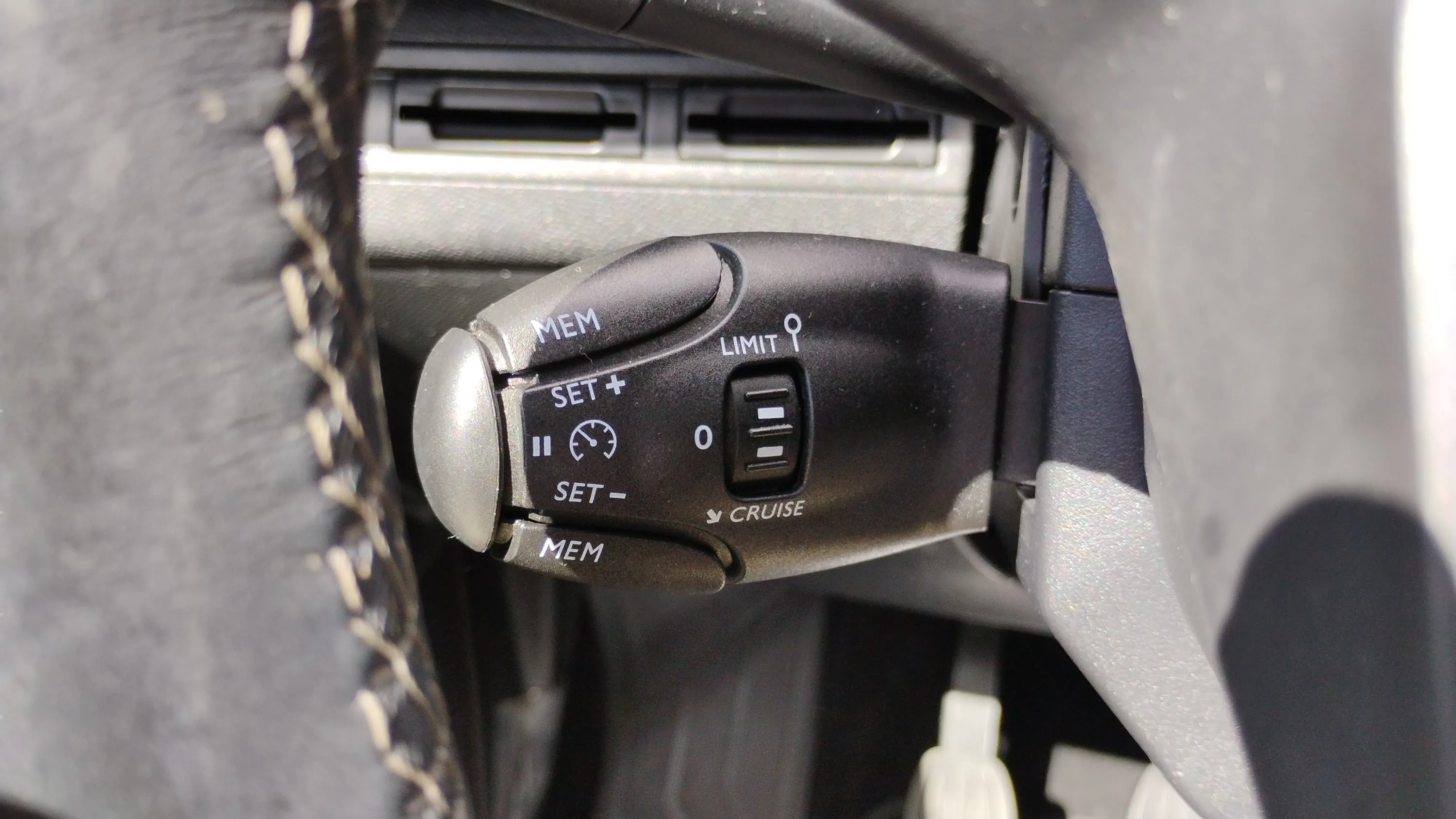 Peugeot 3008 1.2 PureTech Active - foto 21