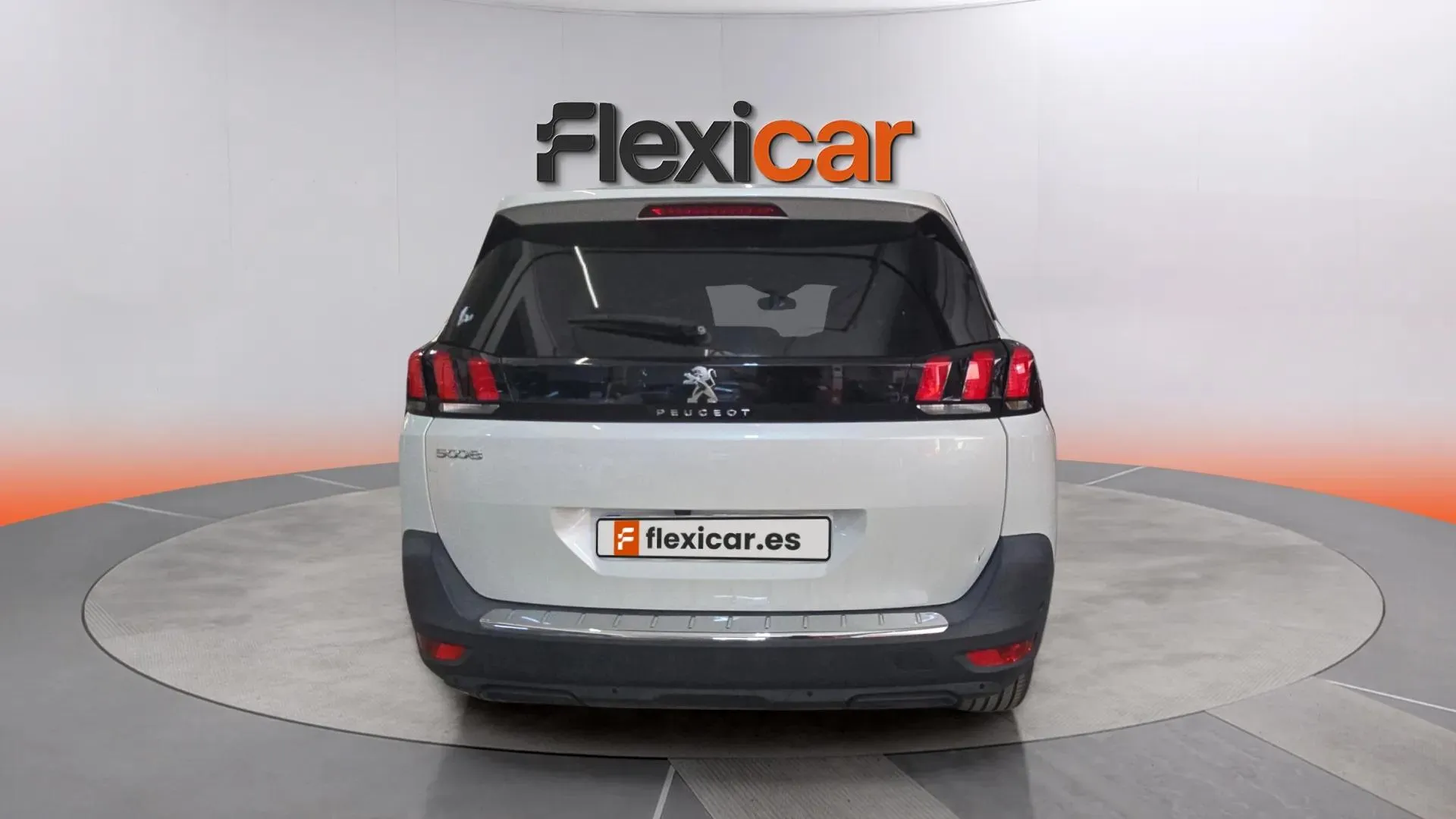 Peugeot 5008 1.2 PureTech Allure Pack EAT8 - foto 5