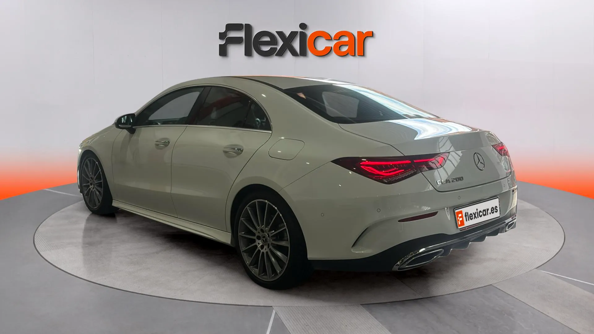 Mercedes-Benz CLA 200 - foto 5