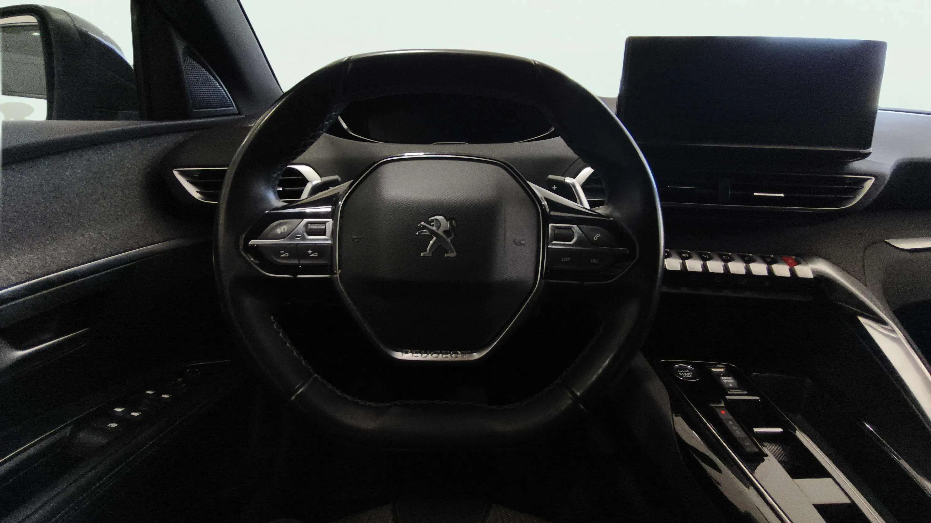 Peugeot 5008 1.2 PureTech Allure Pack EAT8 - foto 7