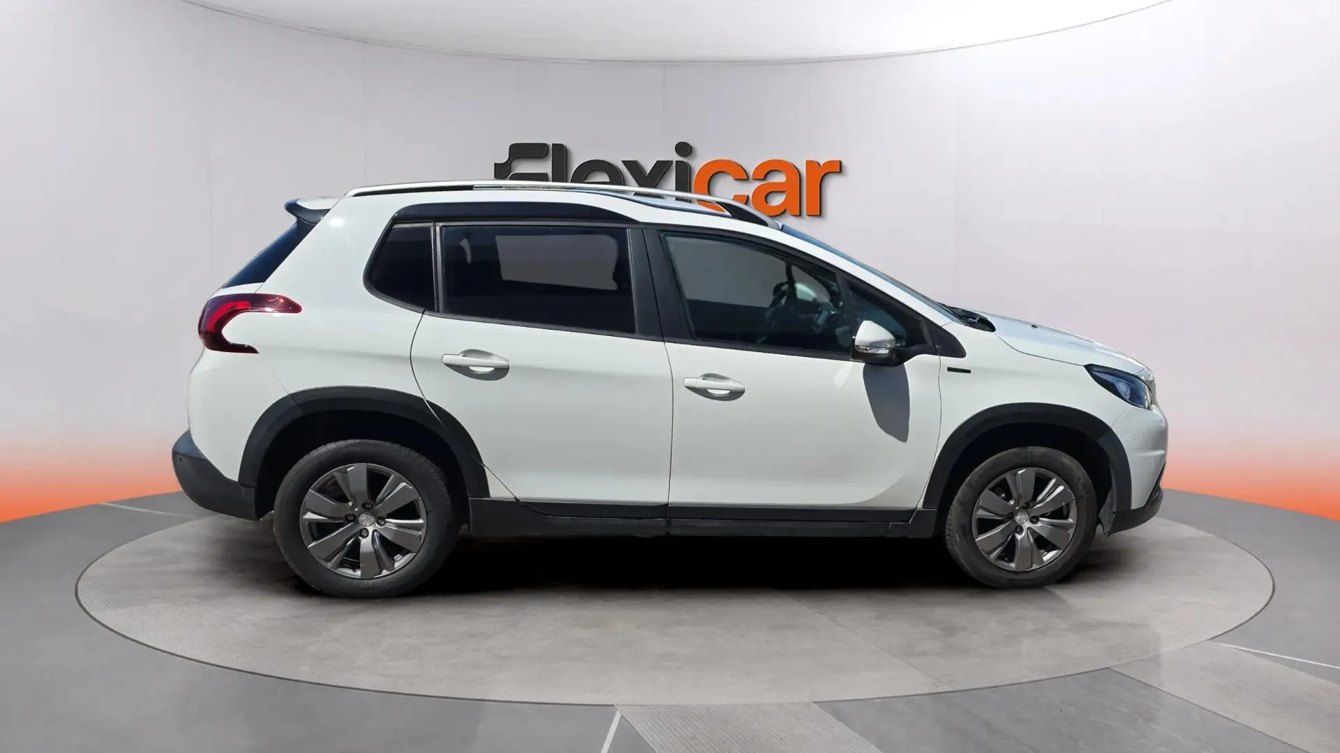 Peugeot 2008 Signature 1.2 PureTech - foto 4