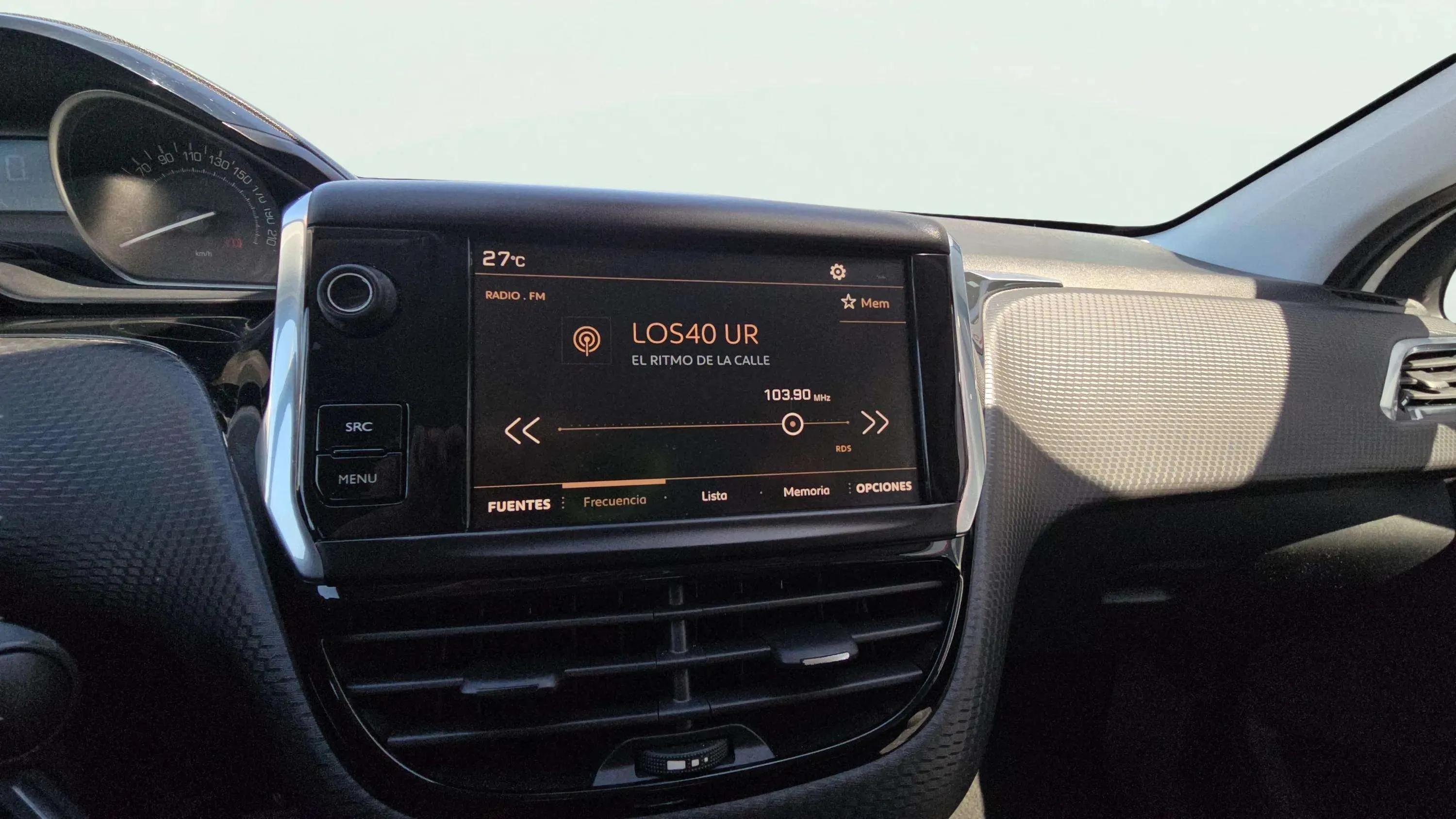 Peugeot 2008 Signature 1.2 PureTech - foto 16