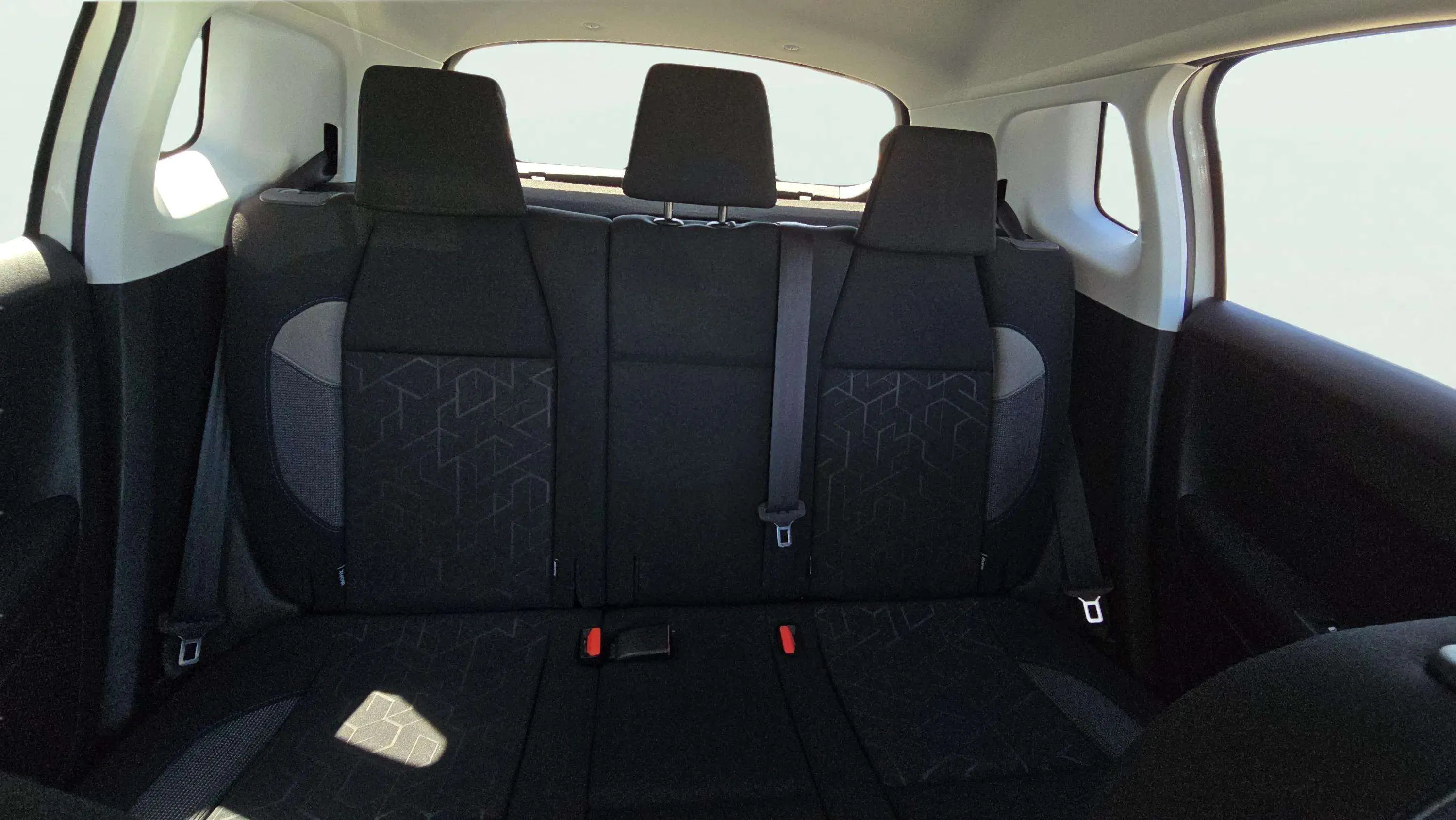 Peugeot 2008 Signature 1.2 PureTech - foto 10