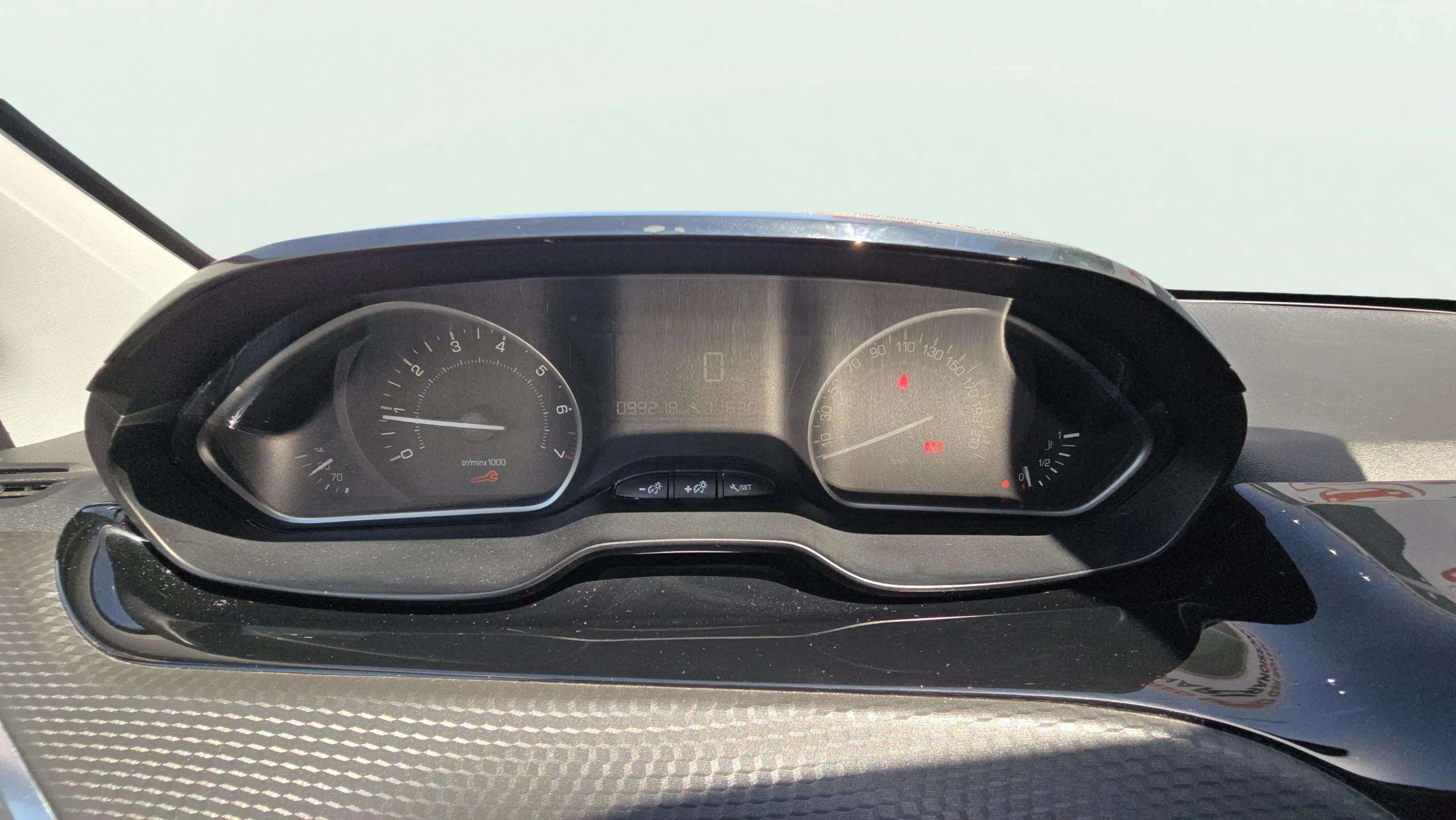 Peugeot 2008 Signature 1.2 PureTech - foto 18