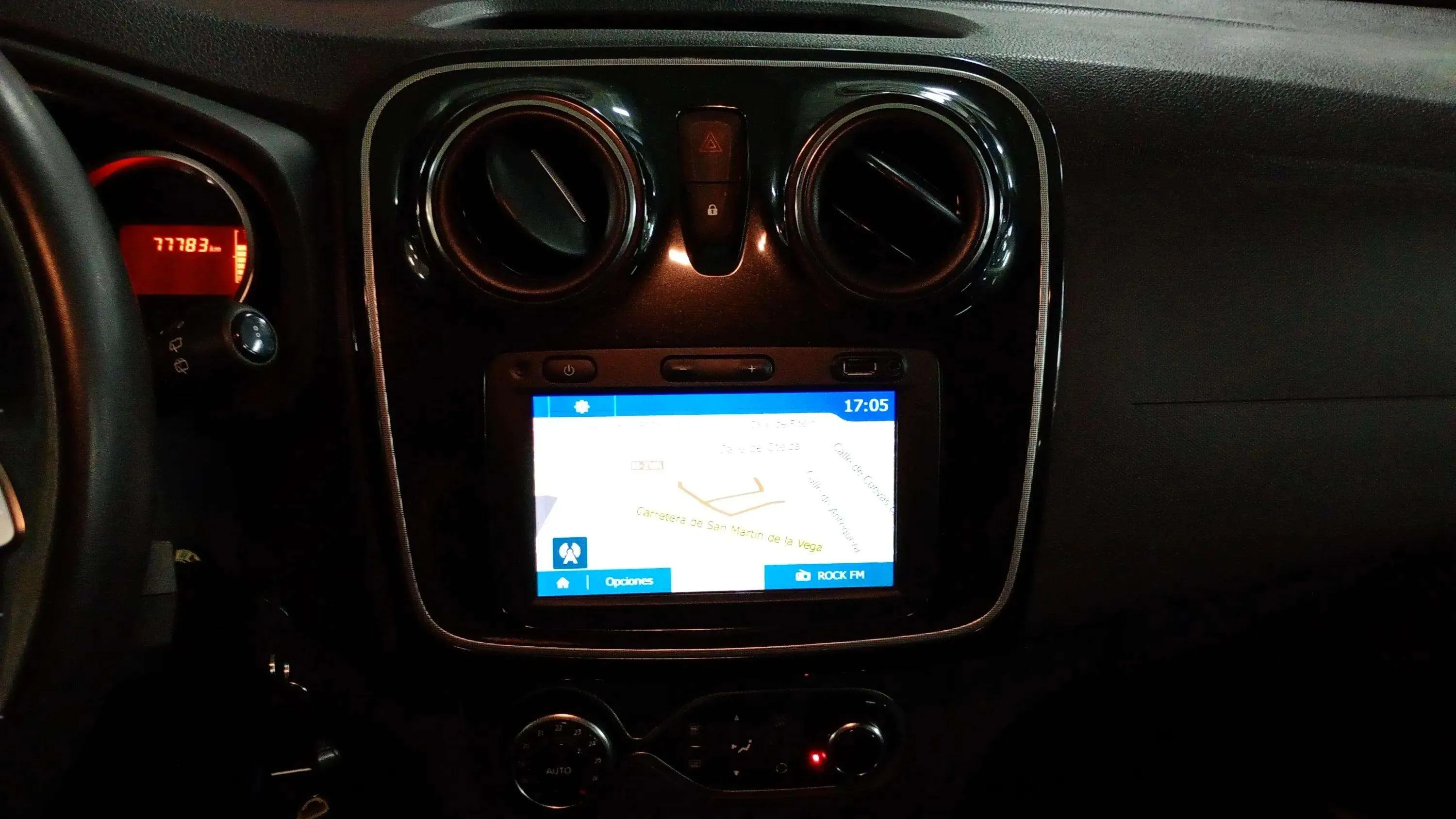 Dacia Sandero Ambiance dCi - foto 7