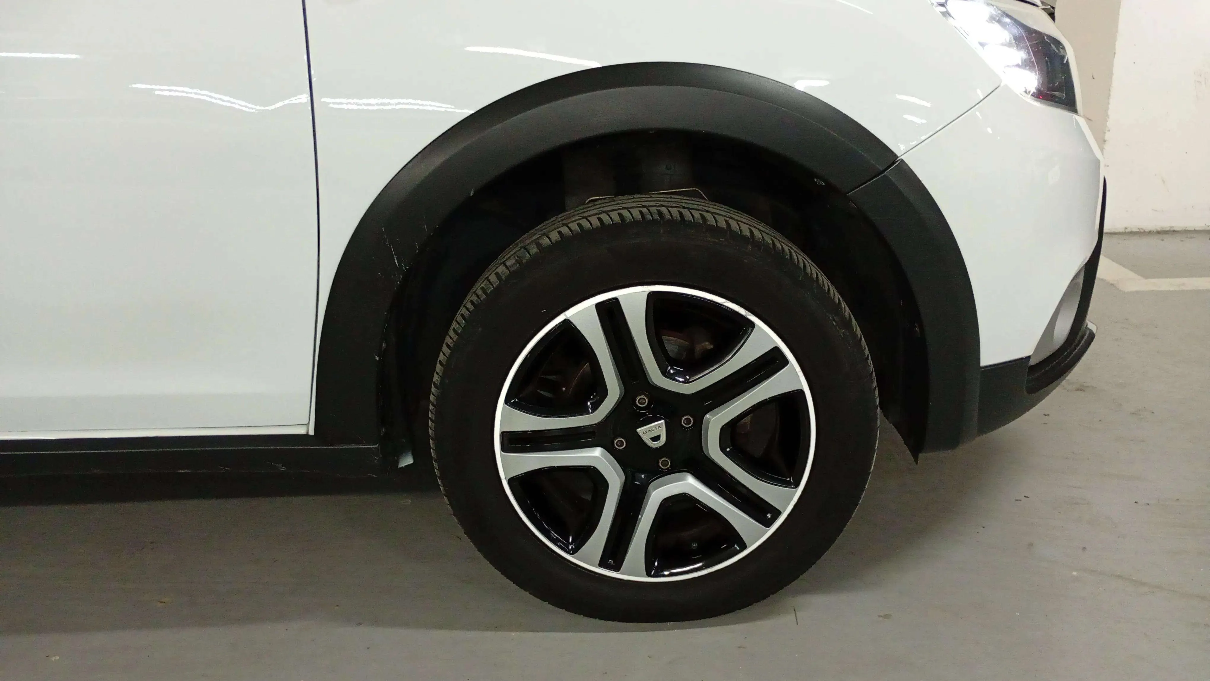 Dacia Sandero Ambiance dCi - foto 30