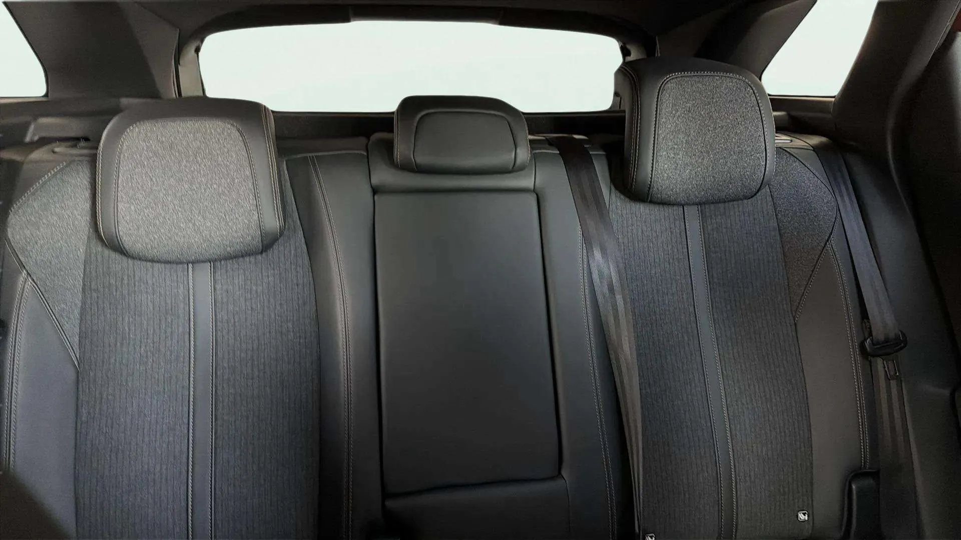 Peugeot 3008 1.2 PureTech GT Line - foto 24