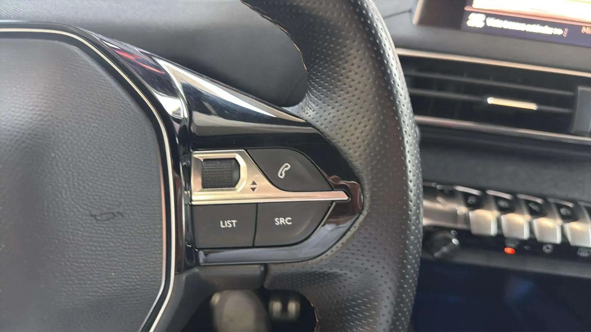 Peugeot 3008 1.2 PureTech GT Line - foto 26