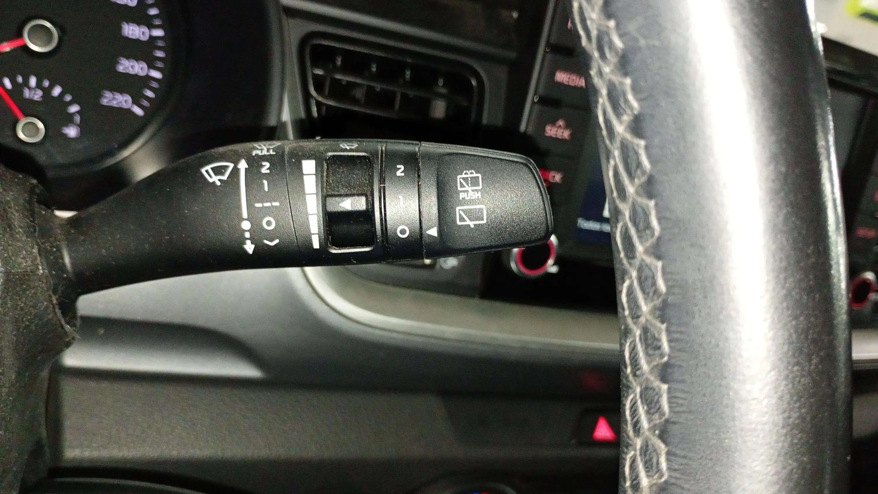 Kia Stonic 1.0 T-GDi Business Eco-Dyn - foto 11