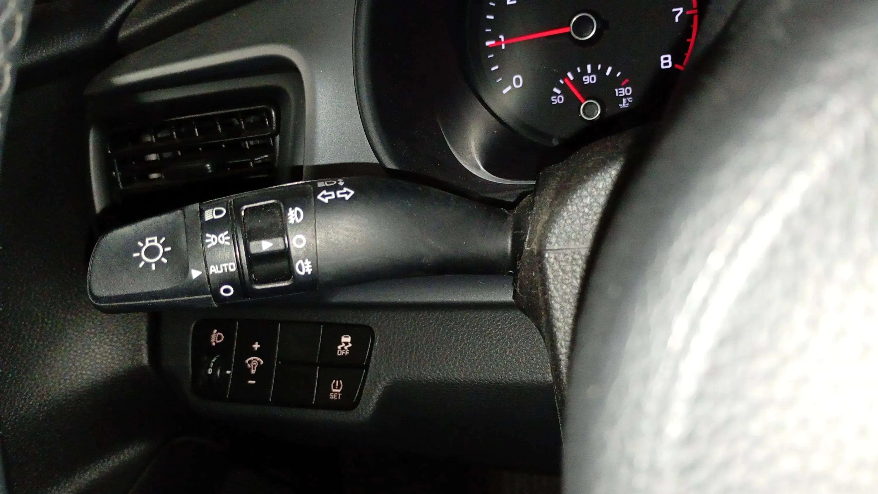 Kia Stonic 1.0 T-GDi Business Eco-Dyn - foto 12