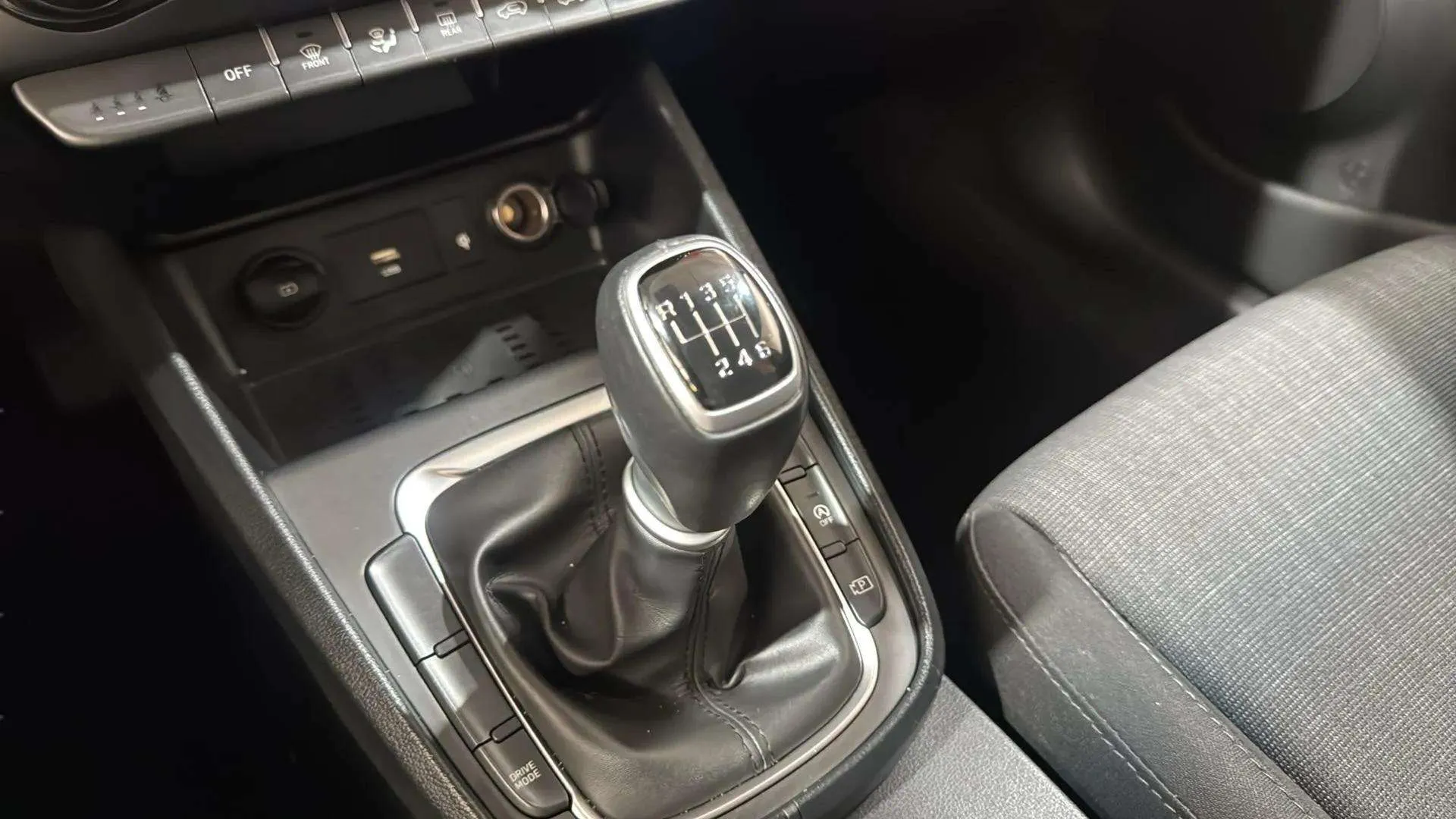 Hyundai Kona 1.0 T-GDi 48V Klass 4x2 - foto 20