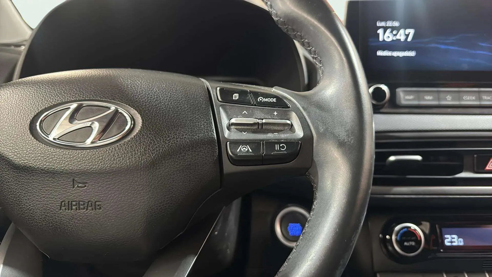 Hyundai Kona 1.0 T-GDi 48V Klass 4x2 - foto 18