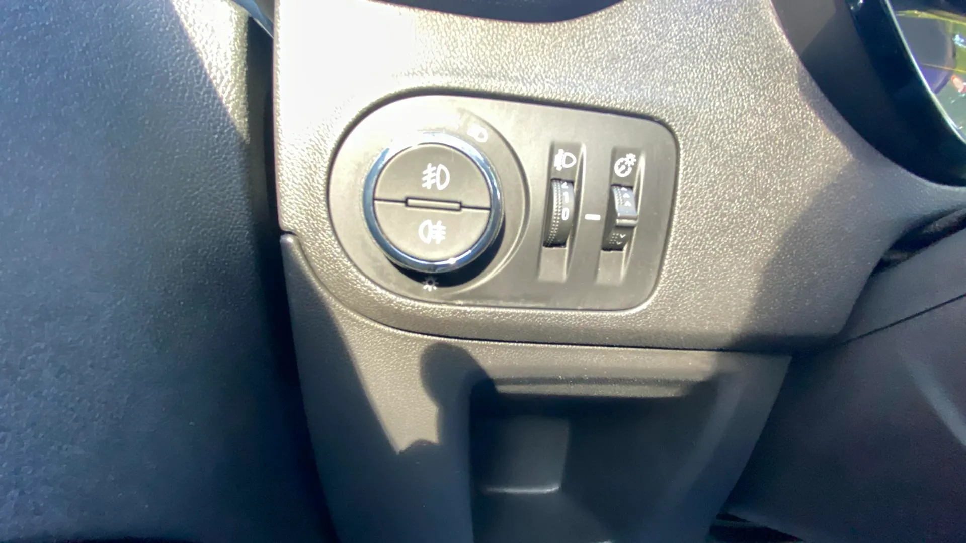 Opel Crossland 1.2 Edition - foto 19