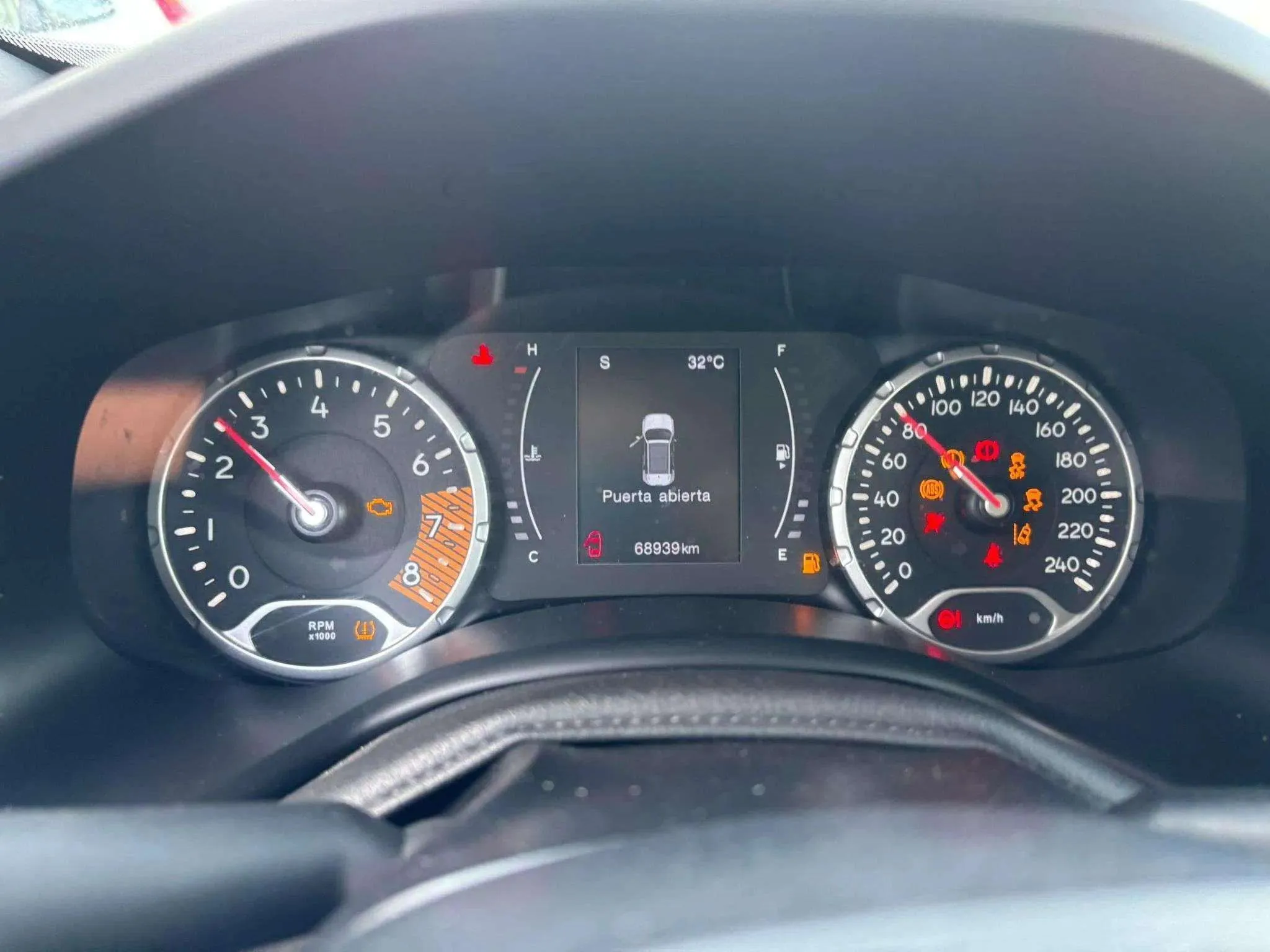 Jeep Renegade Longitude 1.0G 4x2 - foto 19