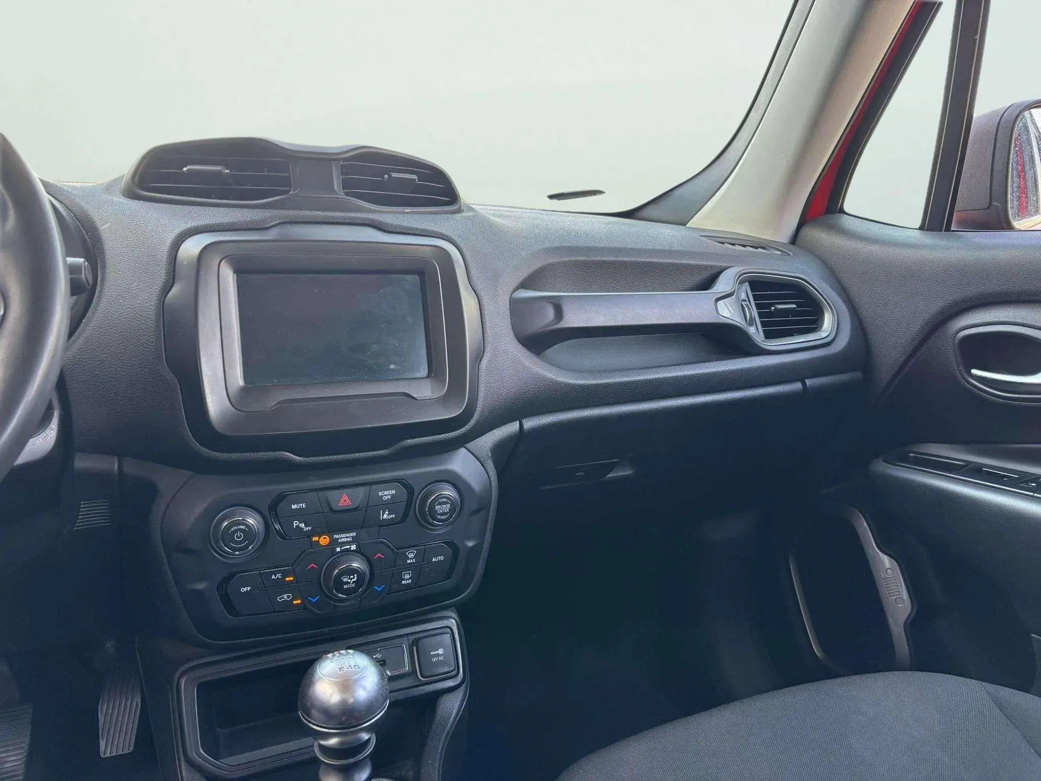 Jeep Renegade Longitude 1.0G 4x2 - foto 9