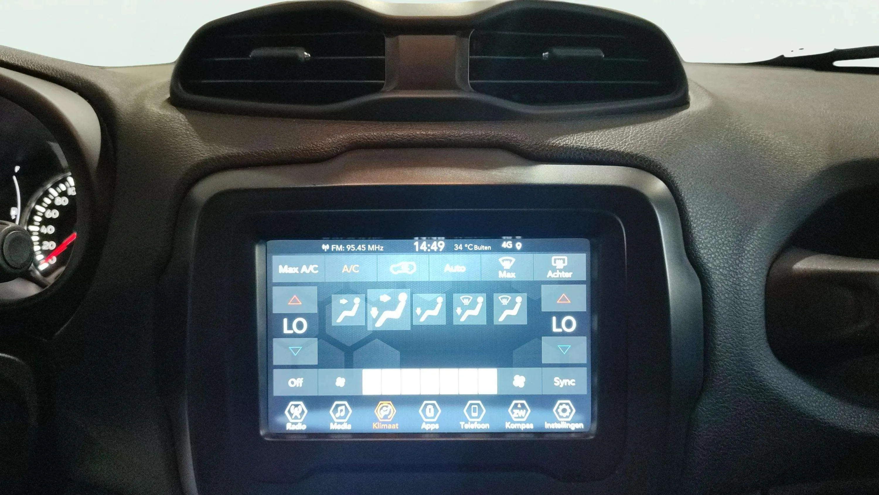 Jeep Renegade Longitude 1.0G 4x2 - foto 9