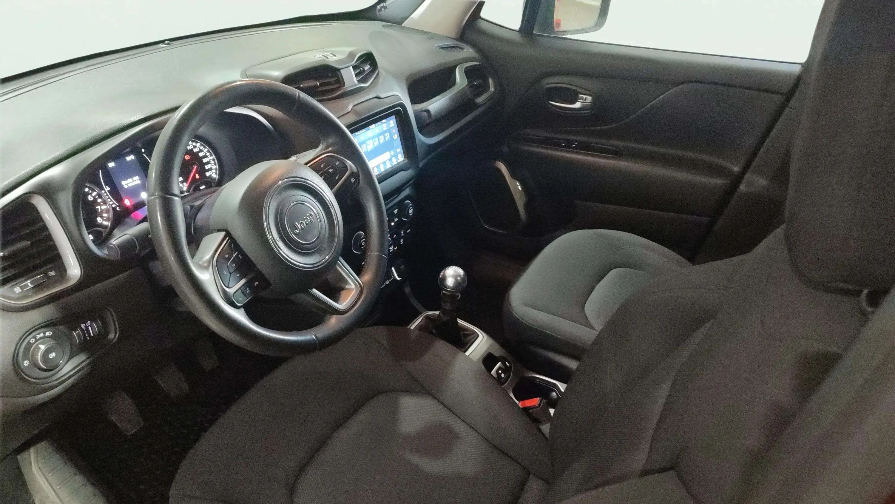Jeep Renegade Longitude 1.0G 4x2 - foto 7