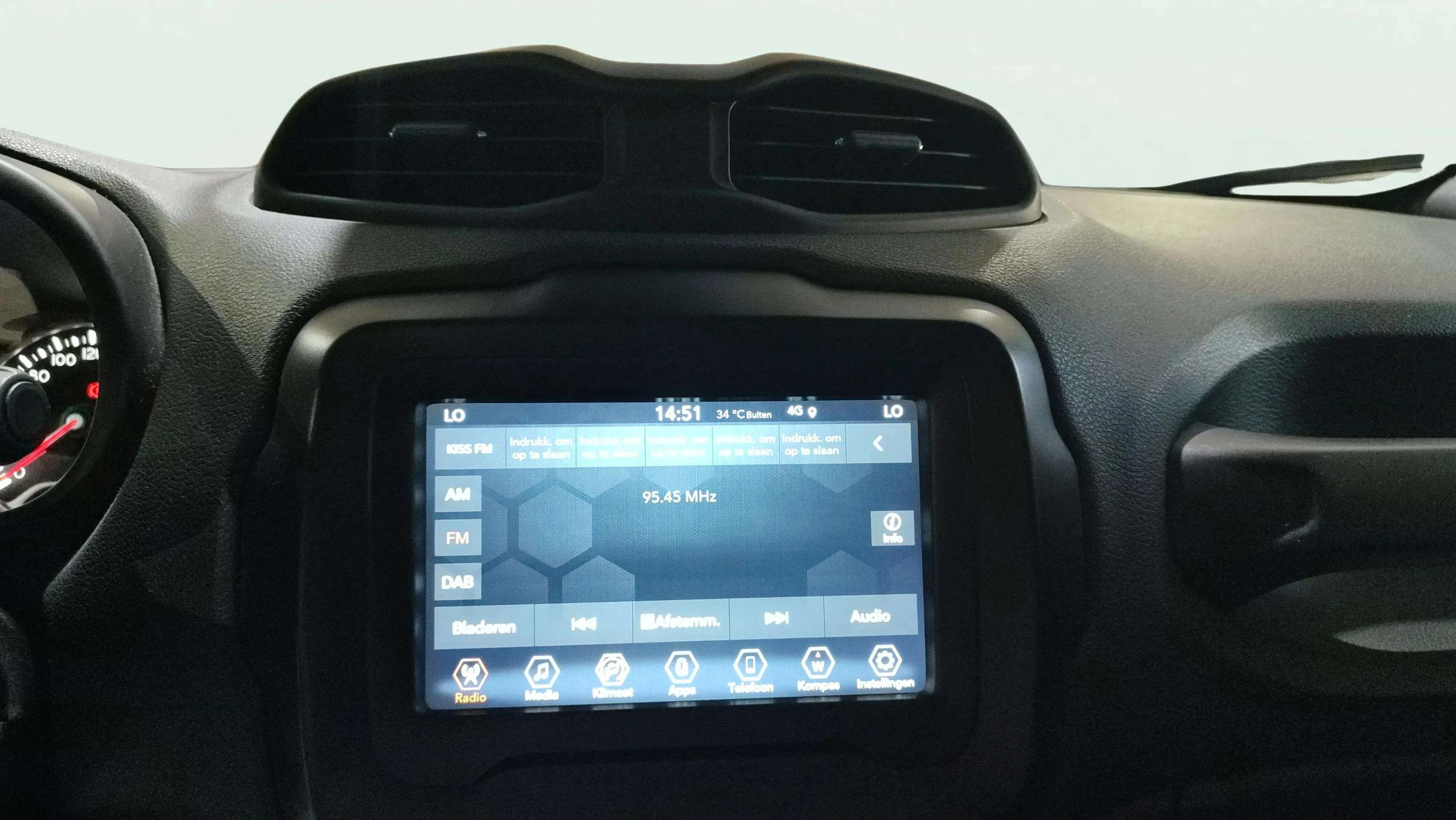 Jeep Renegade Longitude 1.0G 4x2 - foto 14