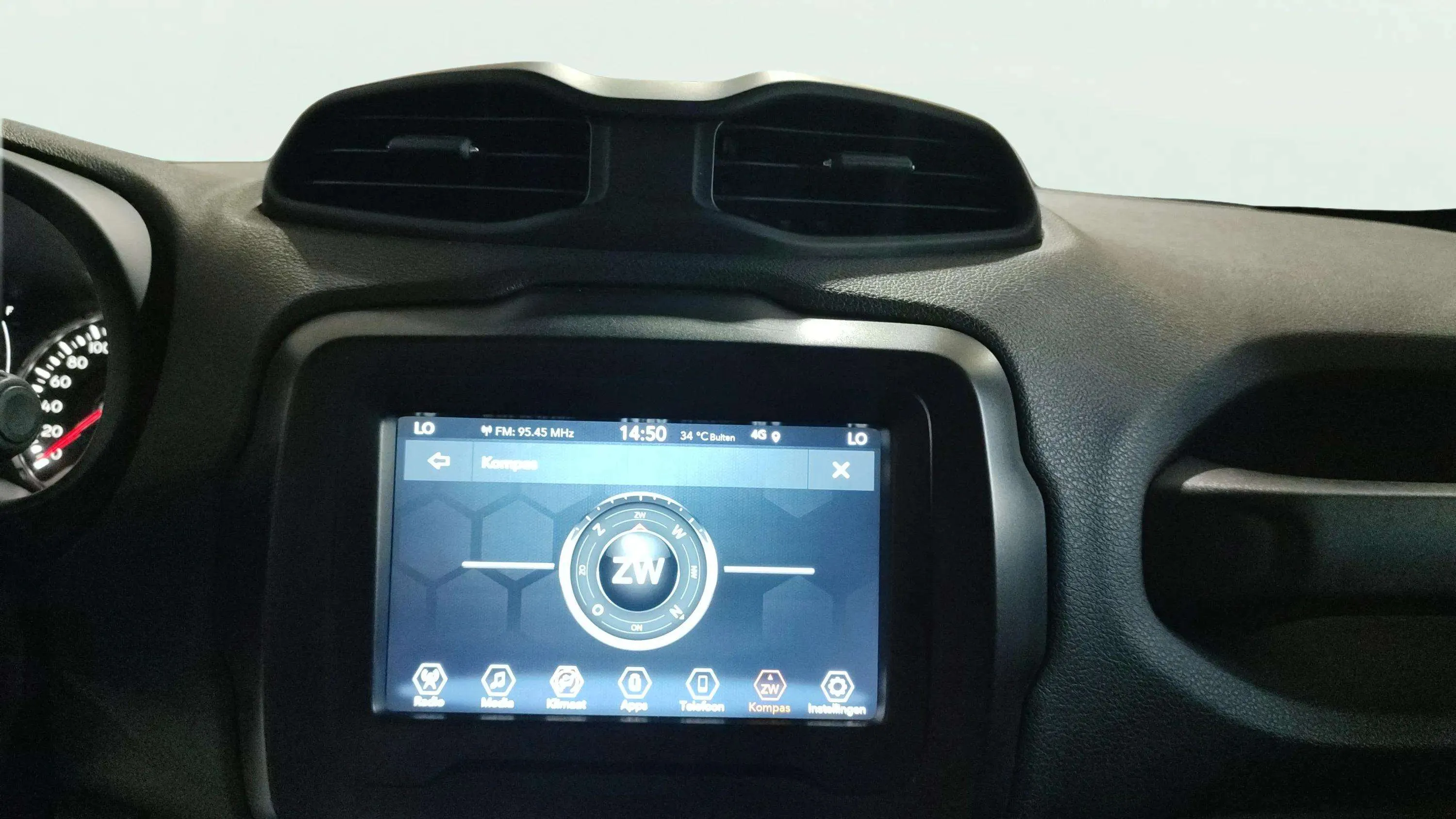 Jeep Renegade Longitude 1.0G 4x2 - foto 11