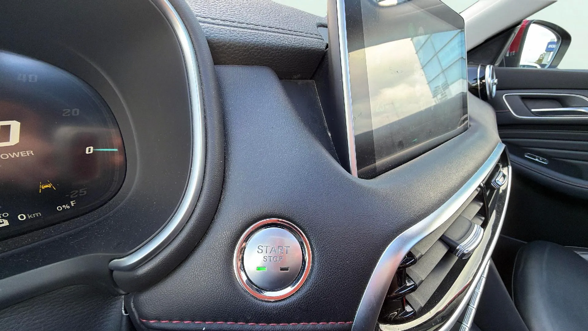 MG HS 1.5T-GDI PHEV Luxury - foto 28