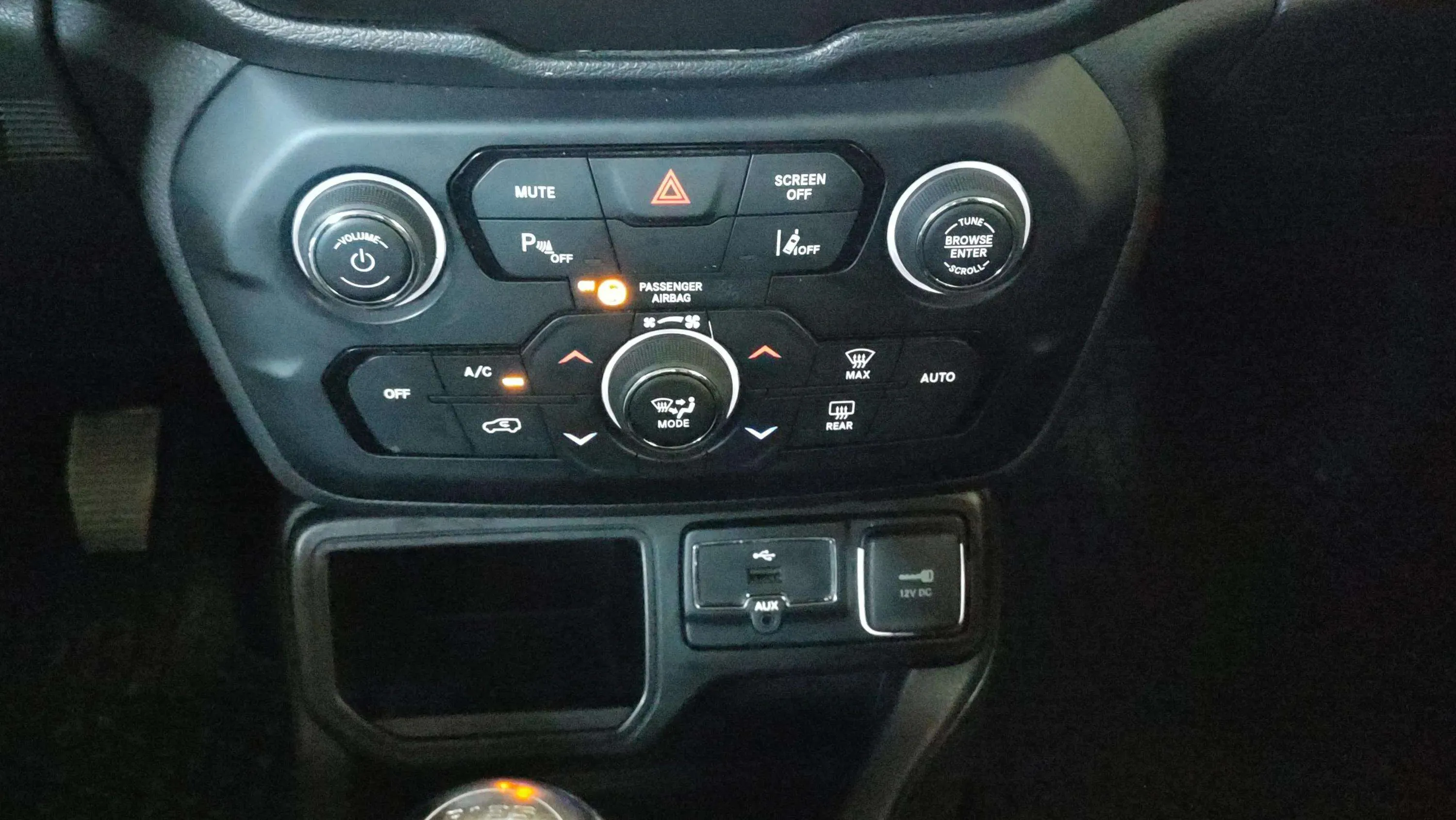 Jeep Renegade Longitude 1.0G 4x2 - foto 15