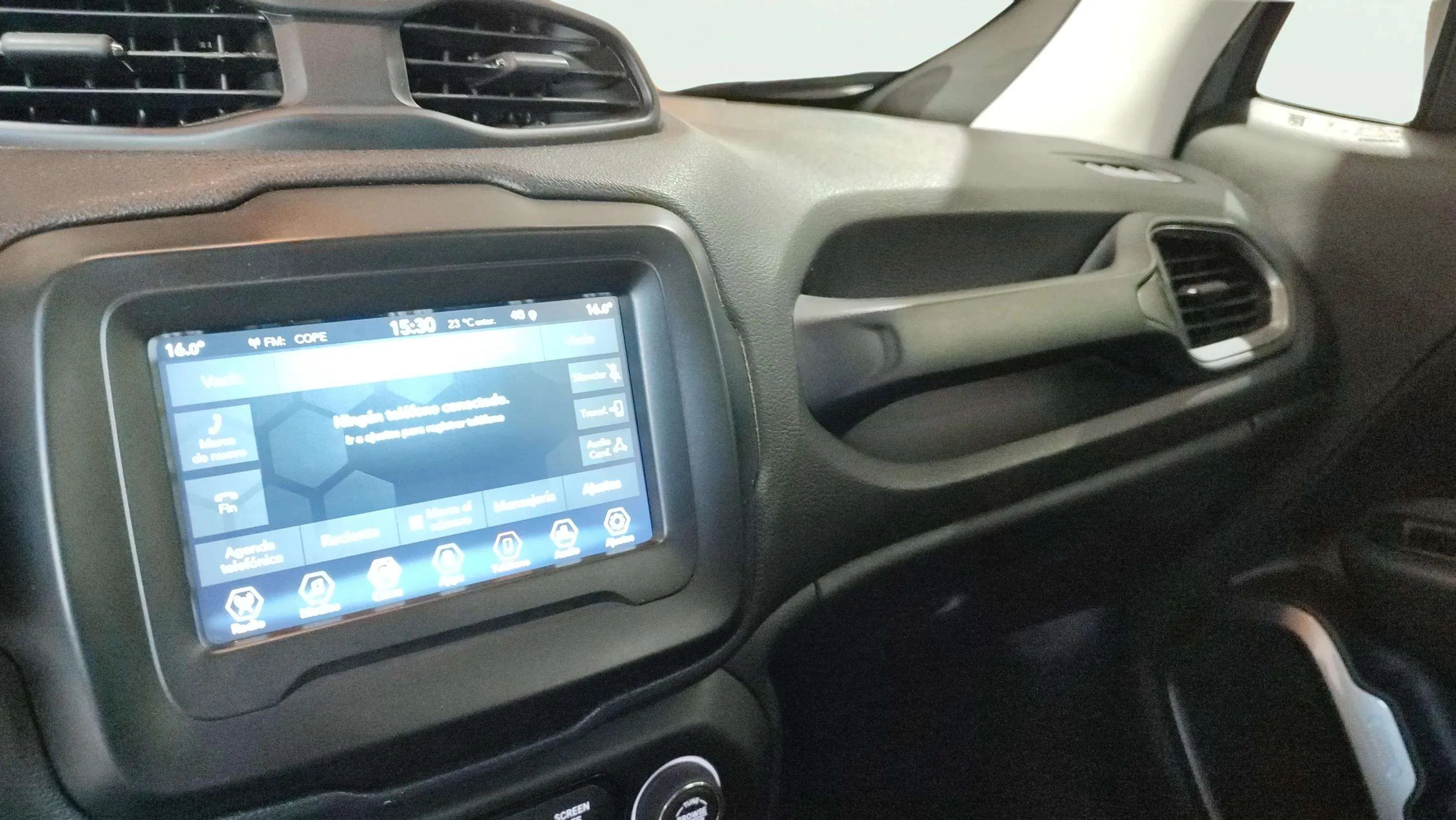 Jeep Renegade Longitude 1.0G 4x2 - foto 11