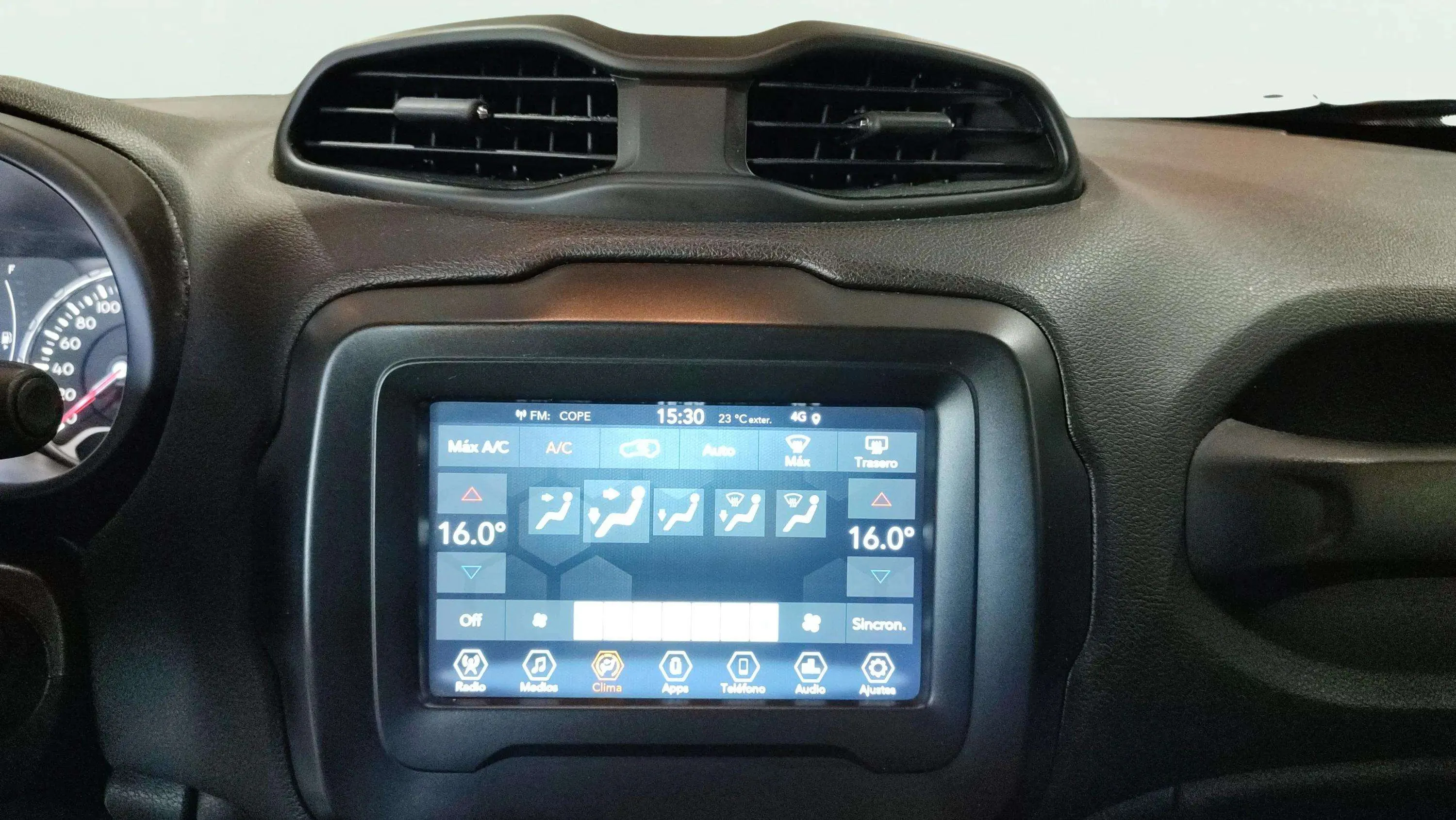 Jeep Renegade Longitude 1.0G 4x2 - foto 8