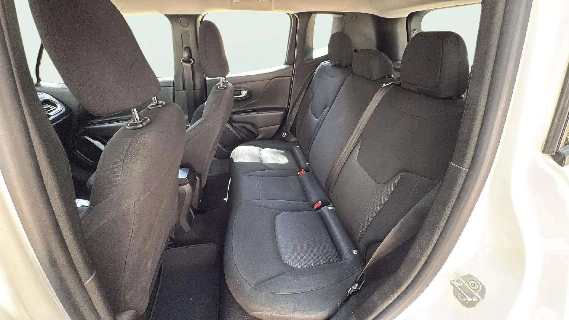 Jeep Renegade Longitude 1.0G 4x2 - foto 12