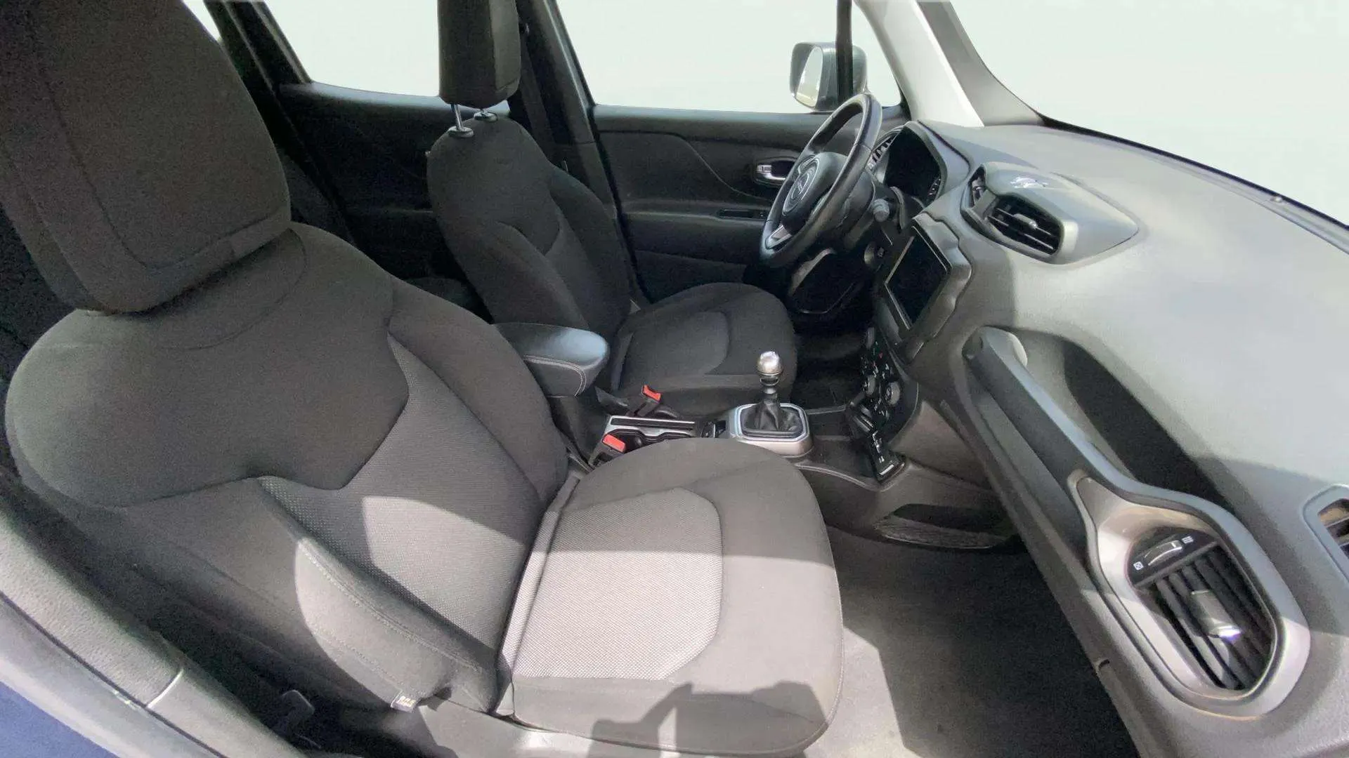 Jeep Renegade Longitude 1.0G 4x2 - foto 13