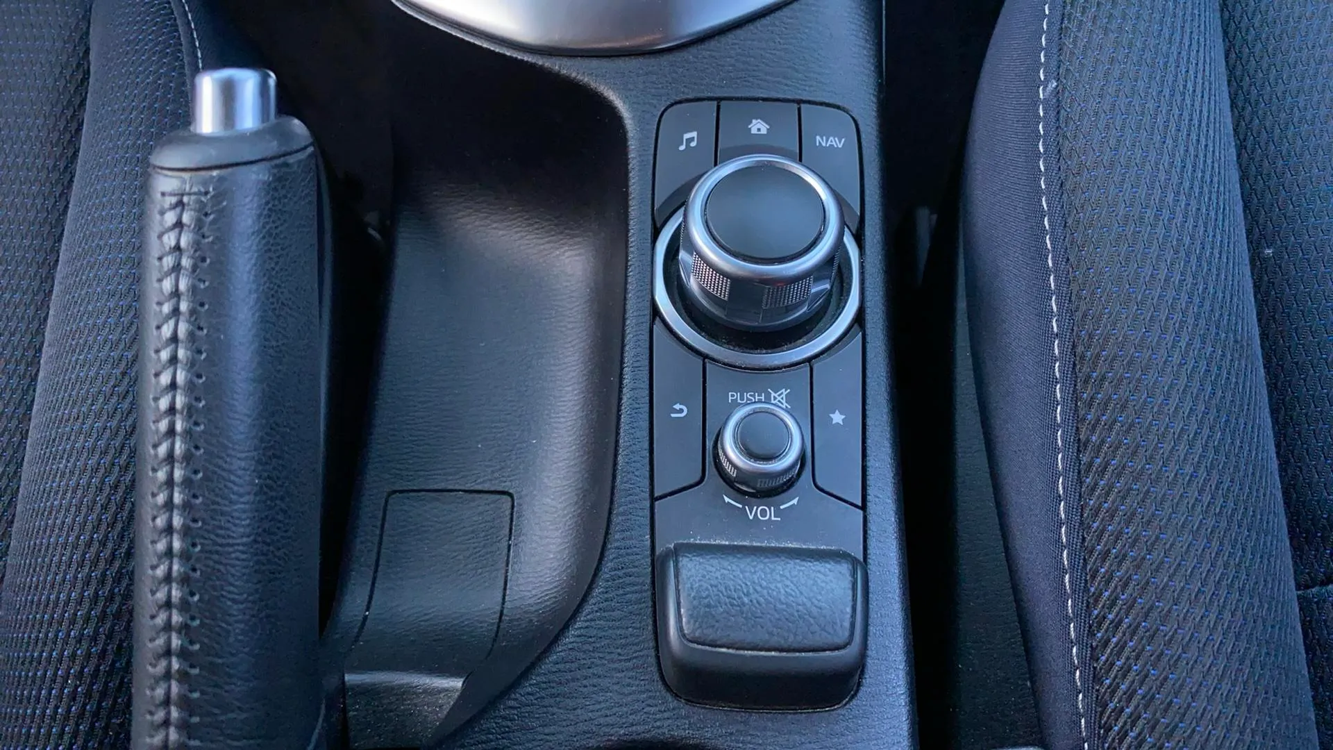 Mazda Mazda2 1.5 GE Origin - foto 28