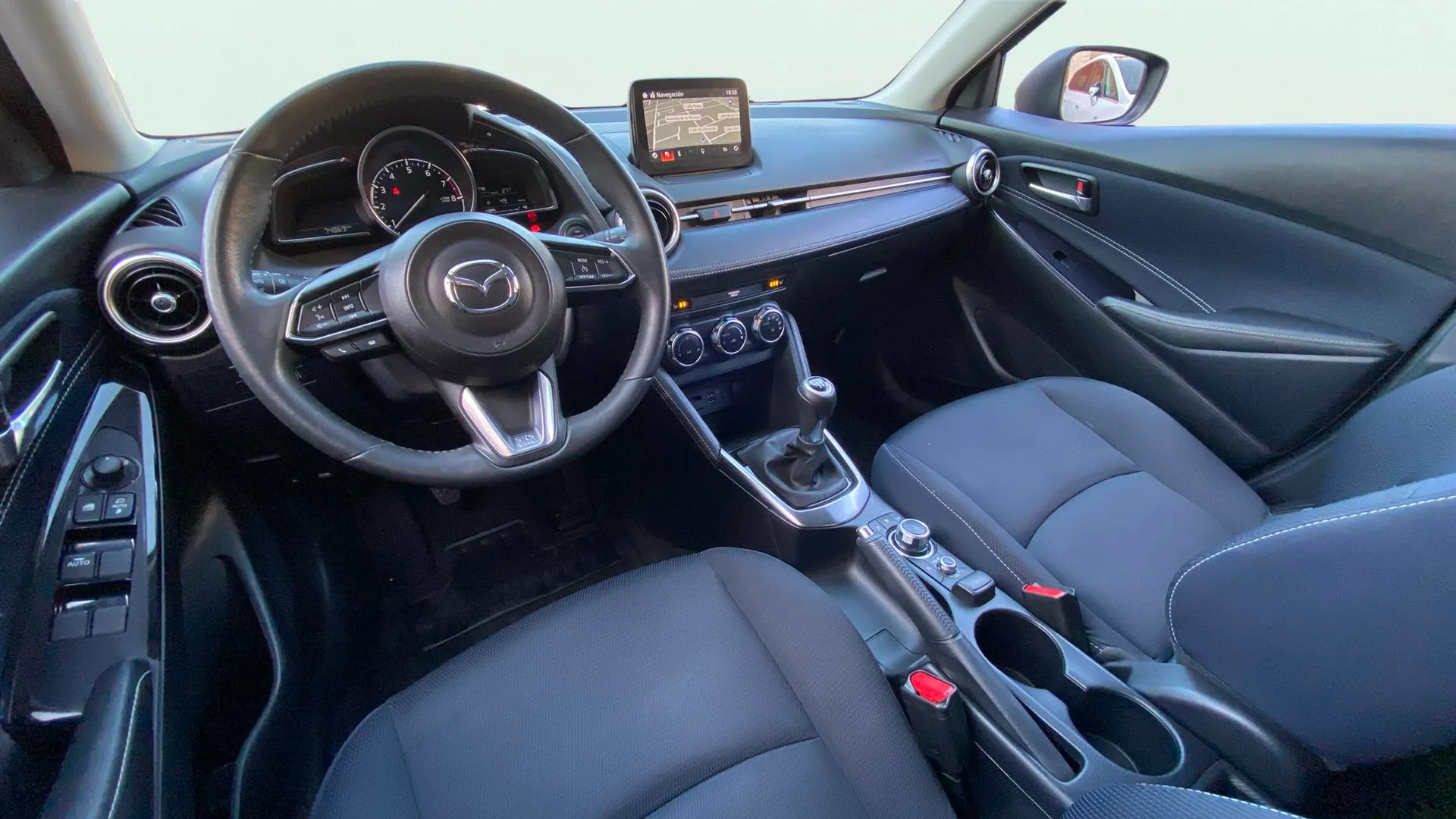 Mazda Mazda2 1.5 GE Origin - foto 29