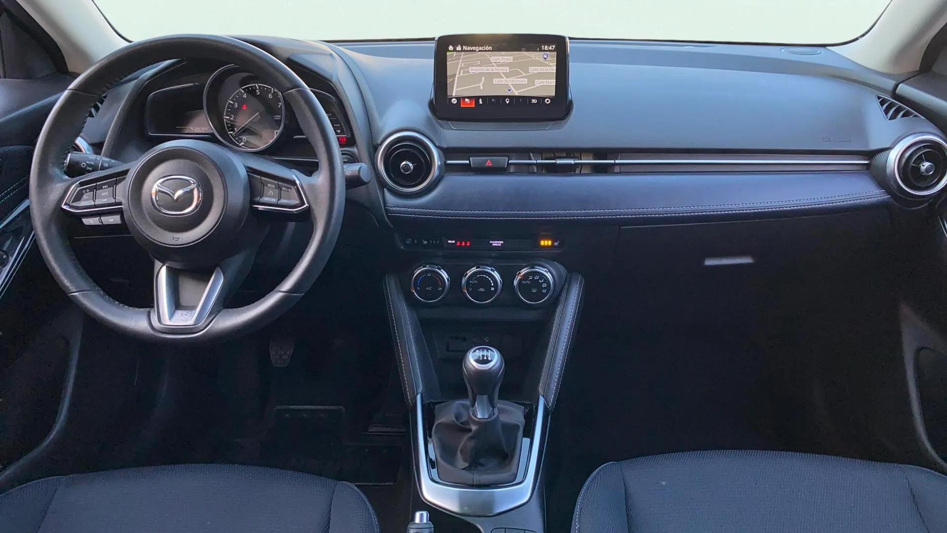 Mazda Mazda2 1.5 GE Origin - foto 21