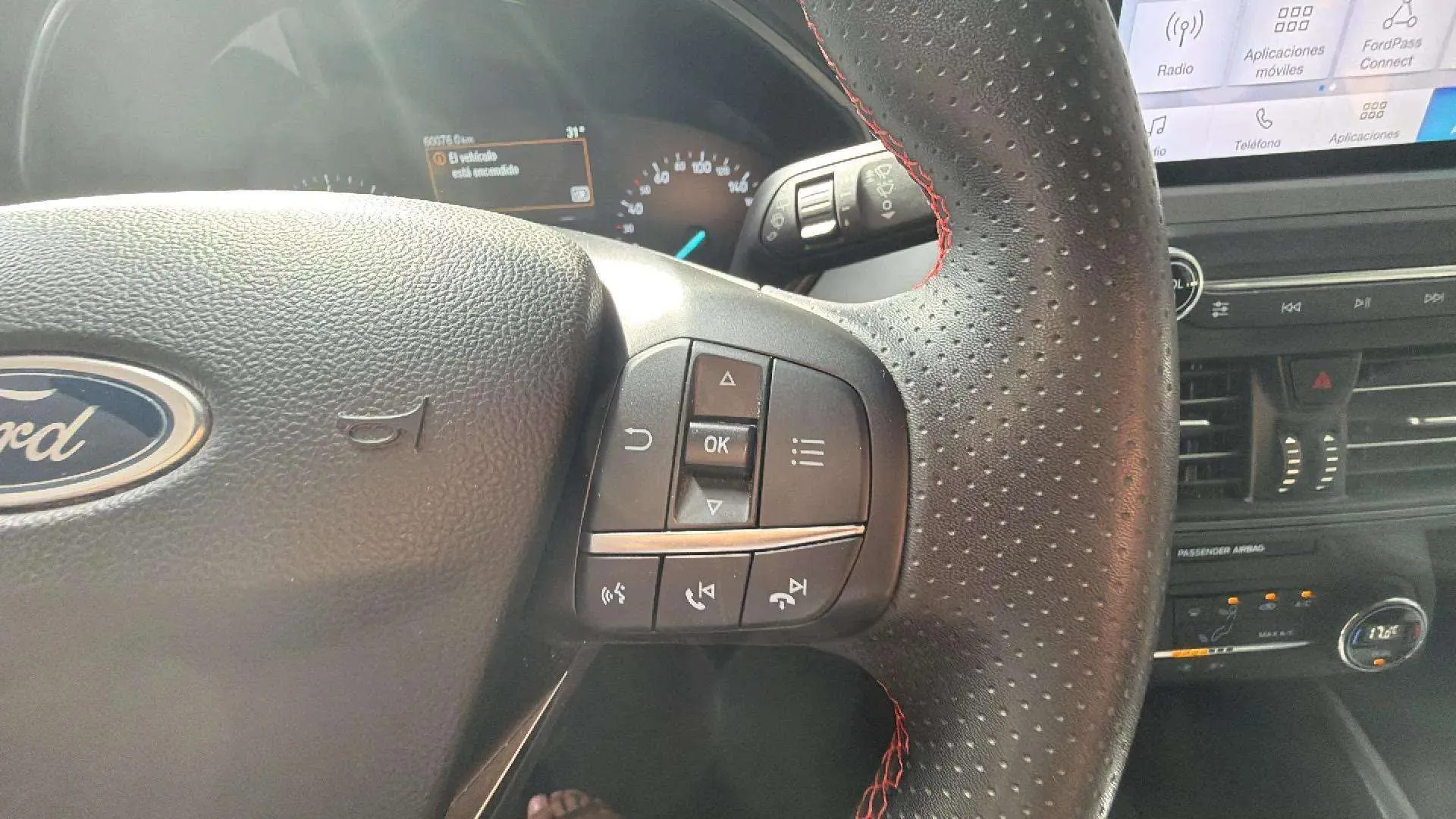 Ford Focus 1.0 EcoBoost MHEV ST-Line Design SIP - foto 23