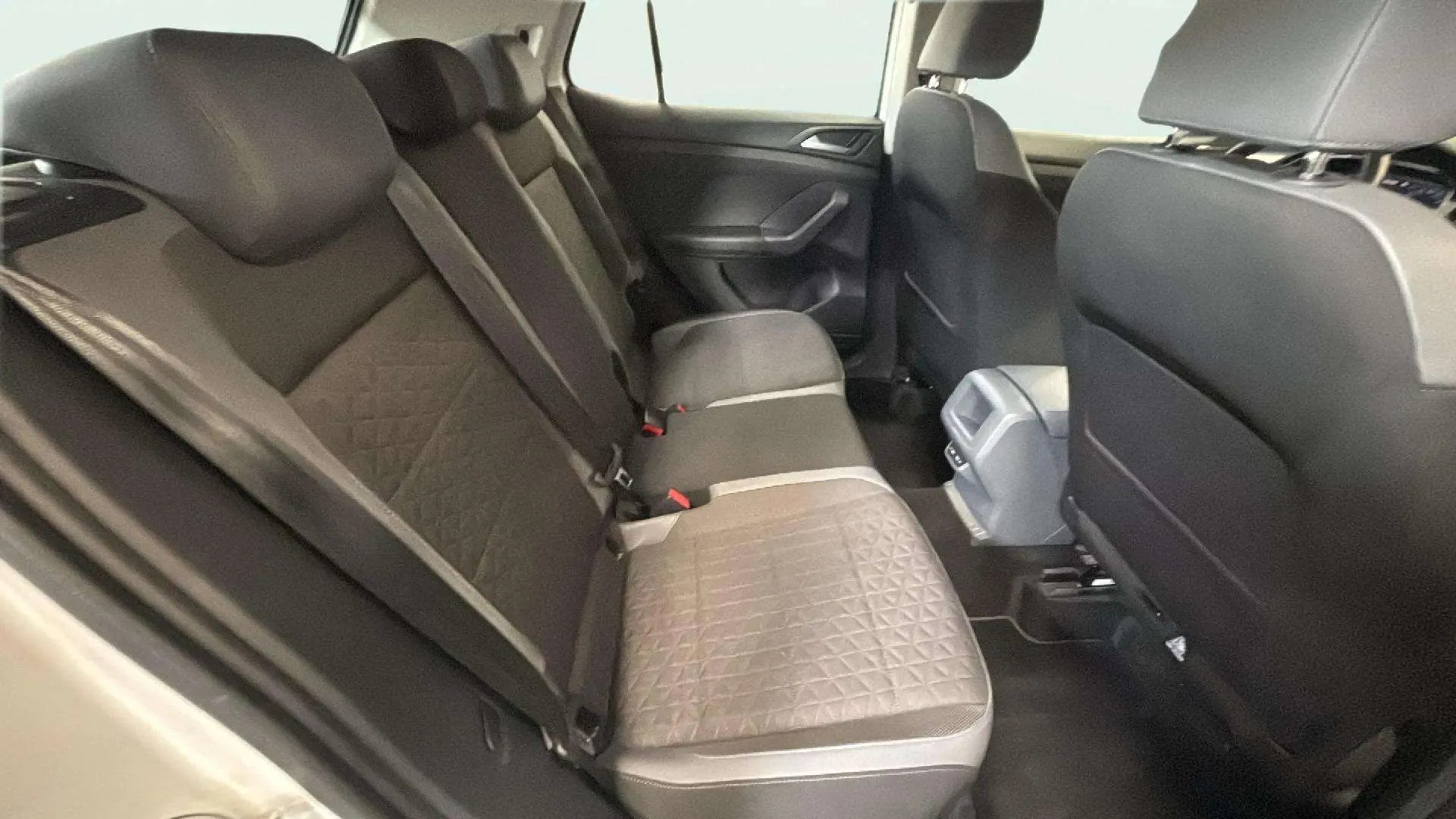 Volkswagen T-Cross Advance 1.5 TSI DSG - foto 17