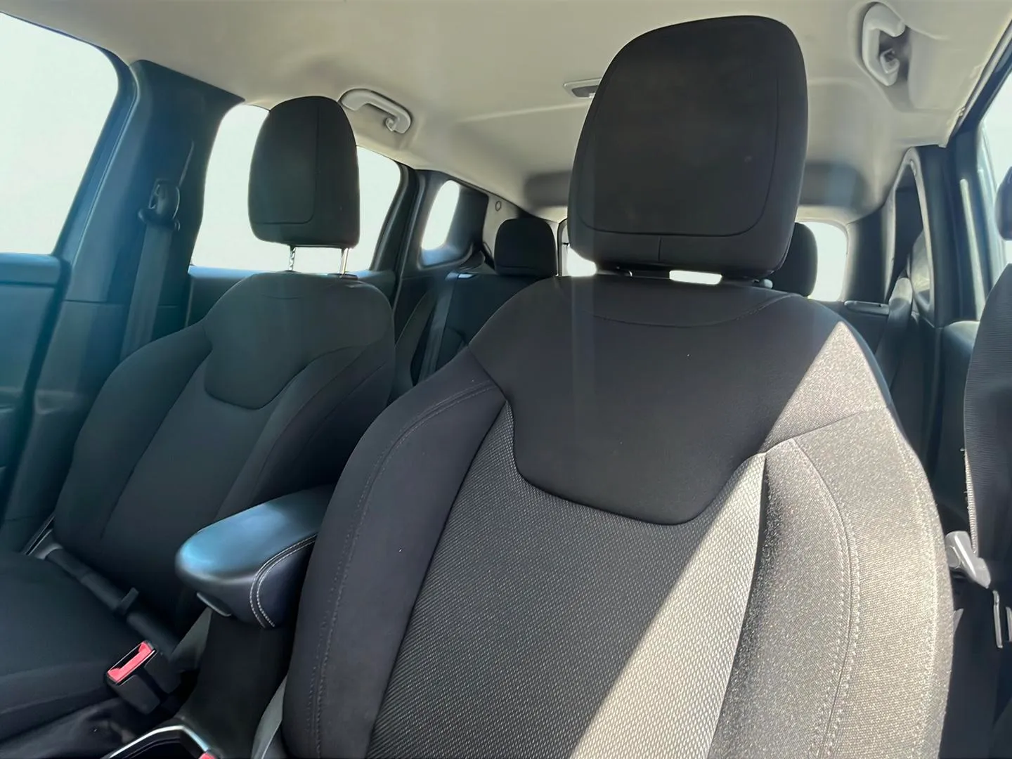 Jeep Renegade Longitude 1.0G 4x2 - foto 28