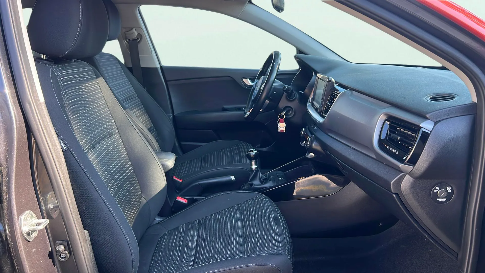 Kia Stonic 1.0 T-GDi Business - foto 17