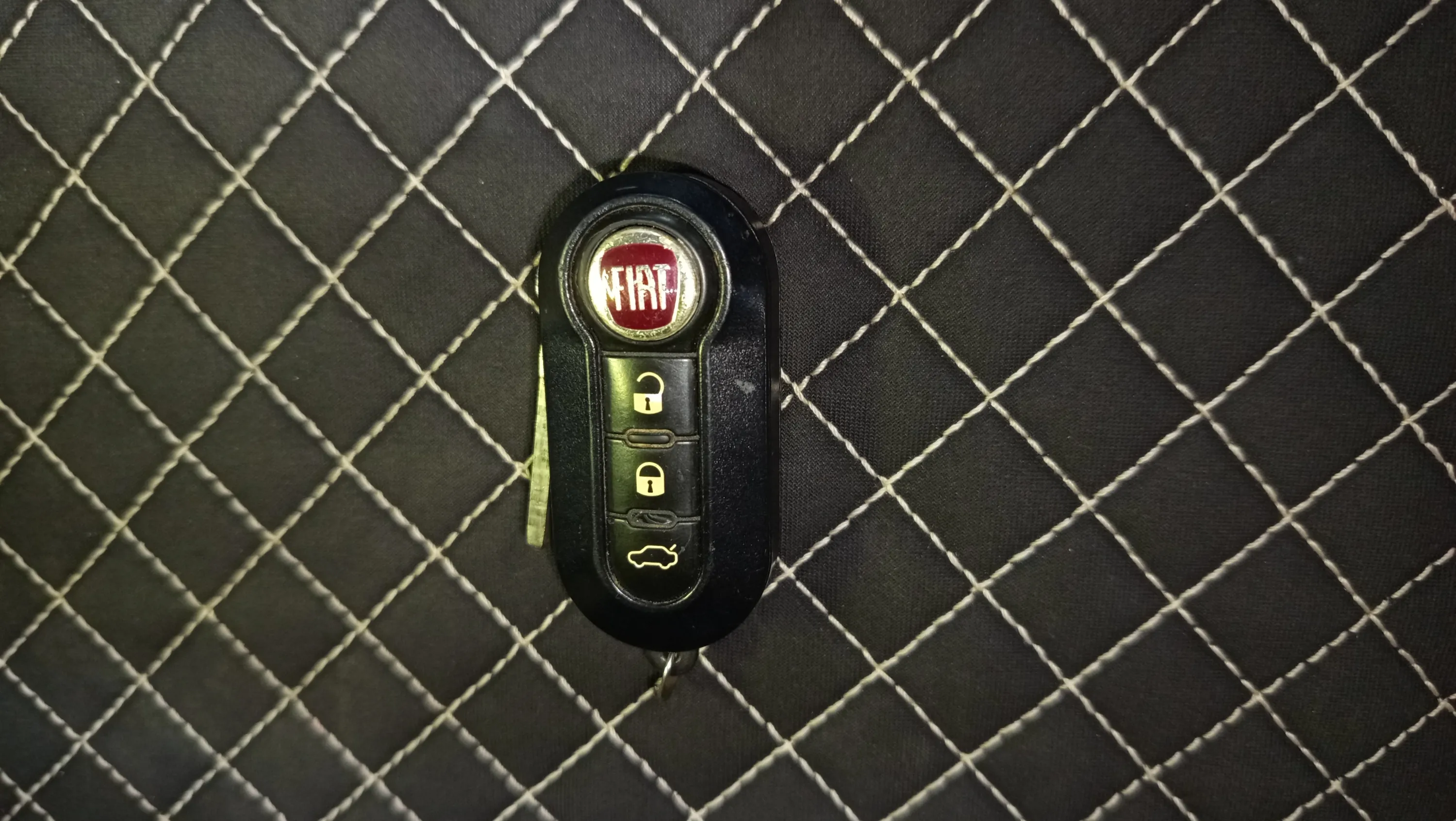 Fiat 500 Dolcevita 1.0 Hybrid - foto 29