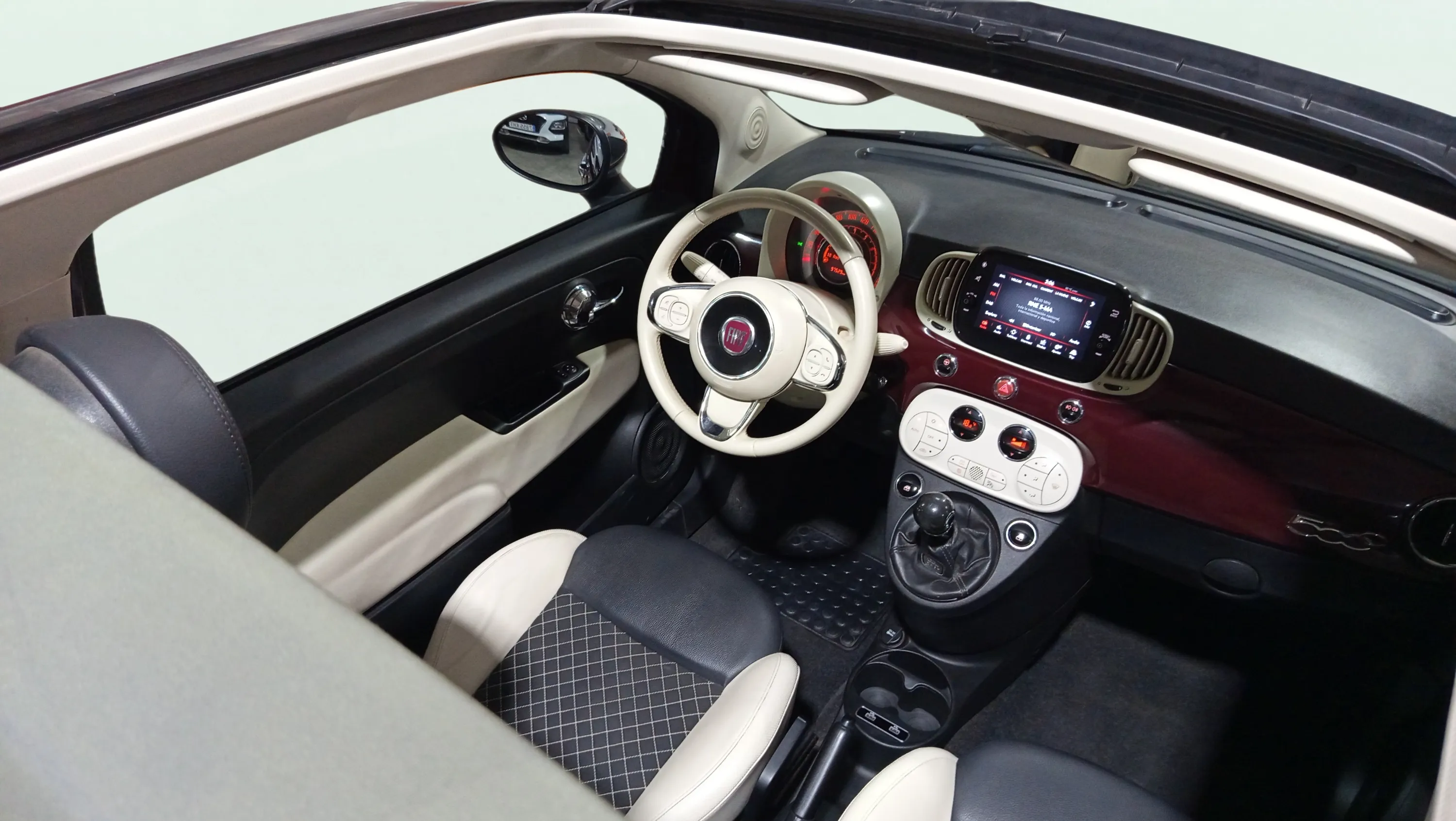 Fiat 500 Dolcevita 1.0 Hybrid - foto 28