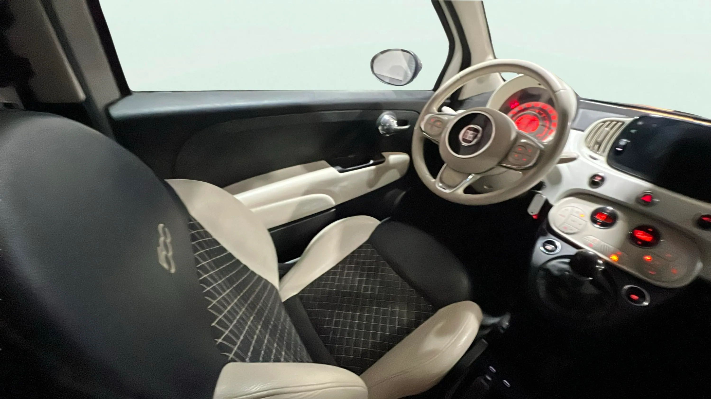 Fiat 500 Dolcevita 1.0 Hybrid - foto 9