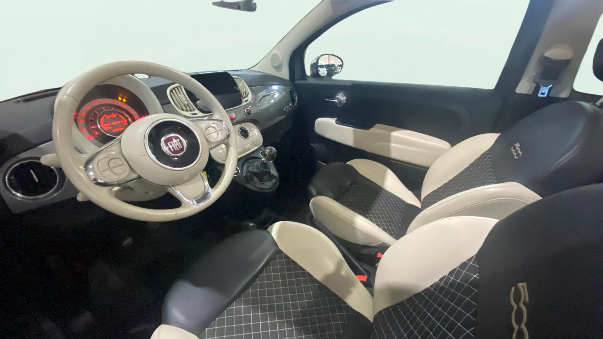 Fiat 500 Dolcevita 1.0 Hybrid - foto 9