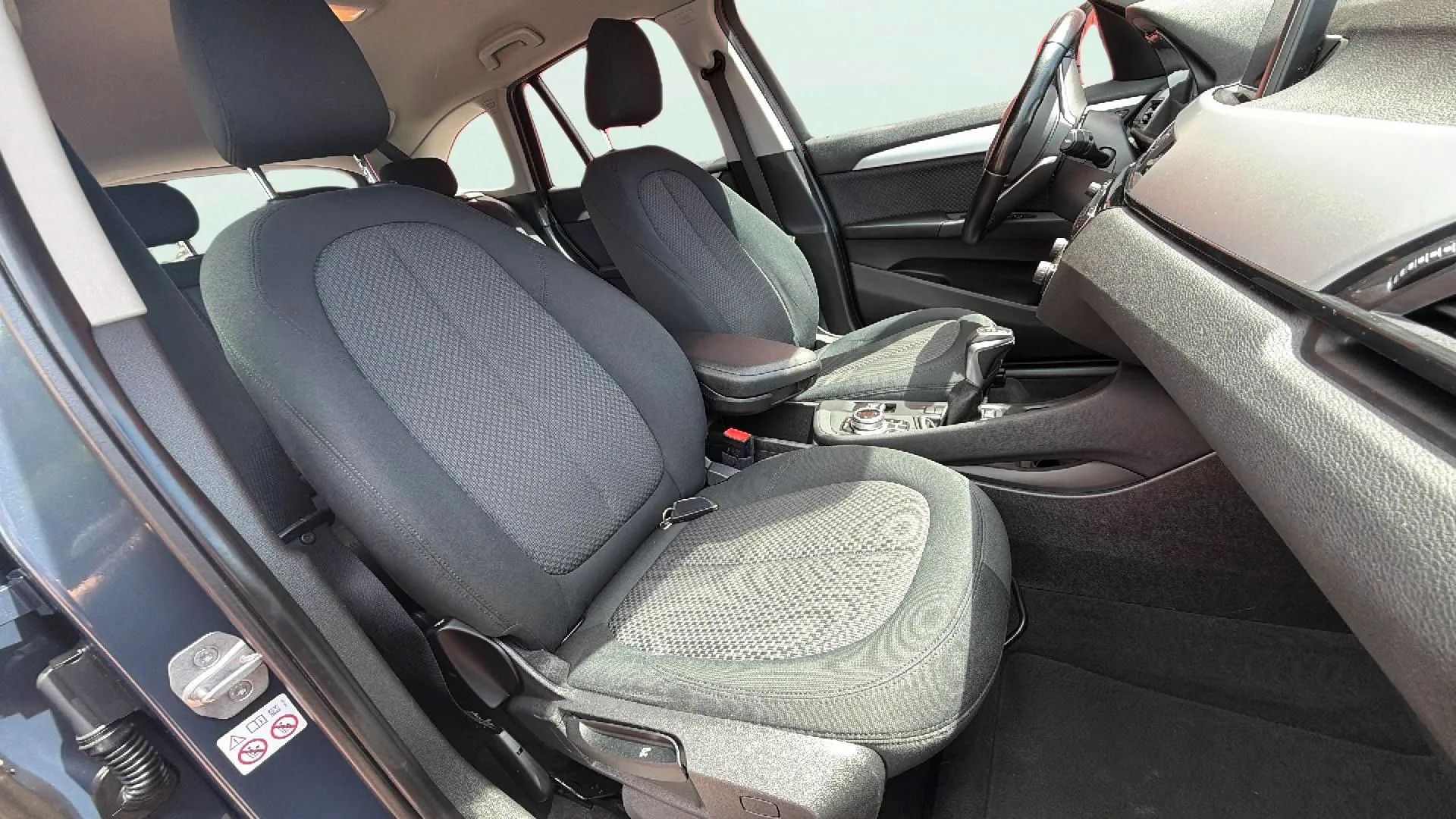 BMW X1 sDrive18d - foto 14