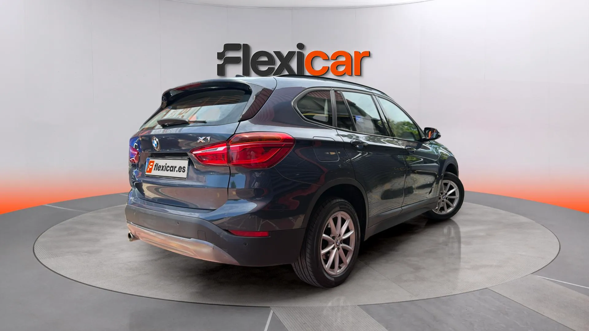 BMW X1 sDrive18d - foto 7
