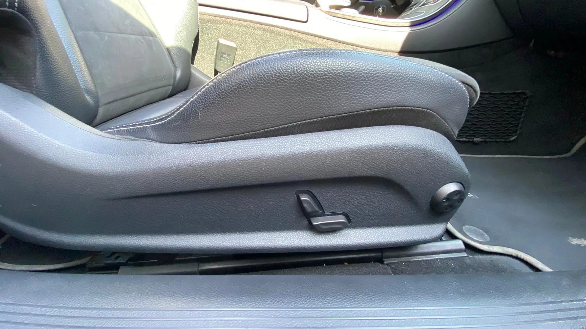 Mercedes-Benz Clase E Coupé E 350 - foto 23