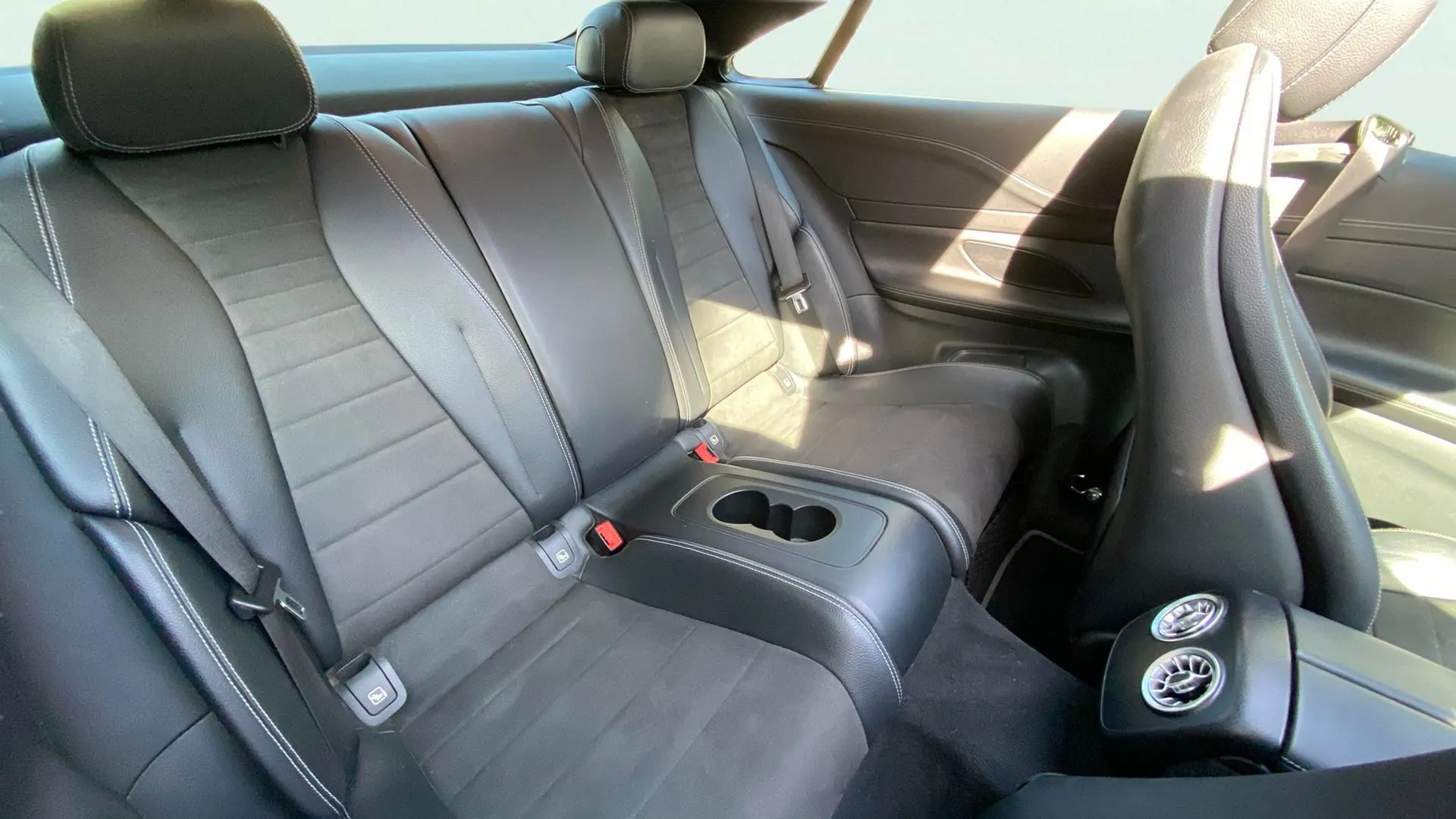 Mercedes-Benz Clase E Coupé E 350 - foto 25